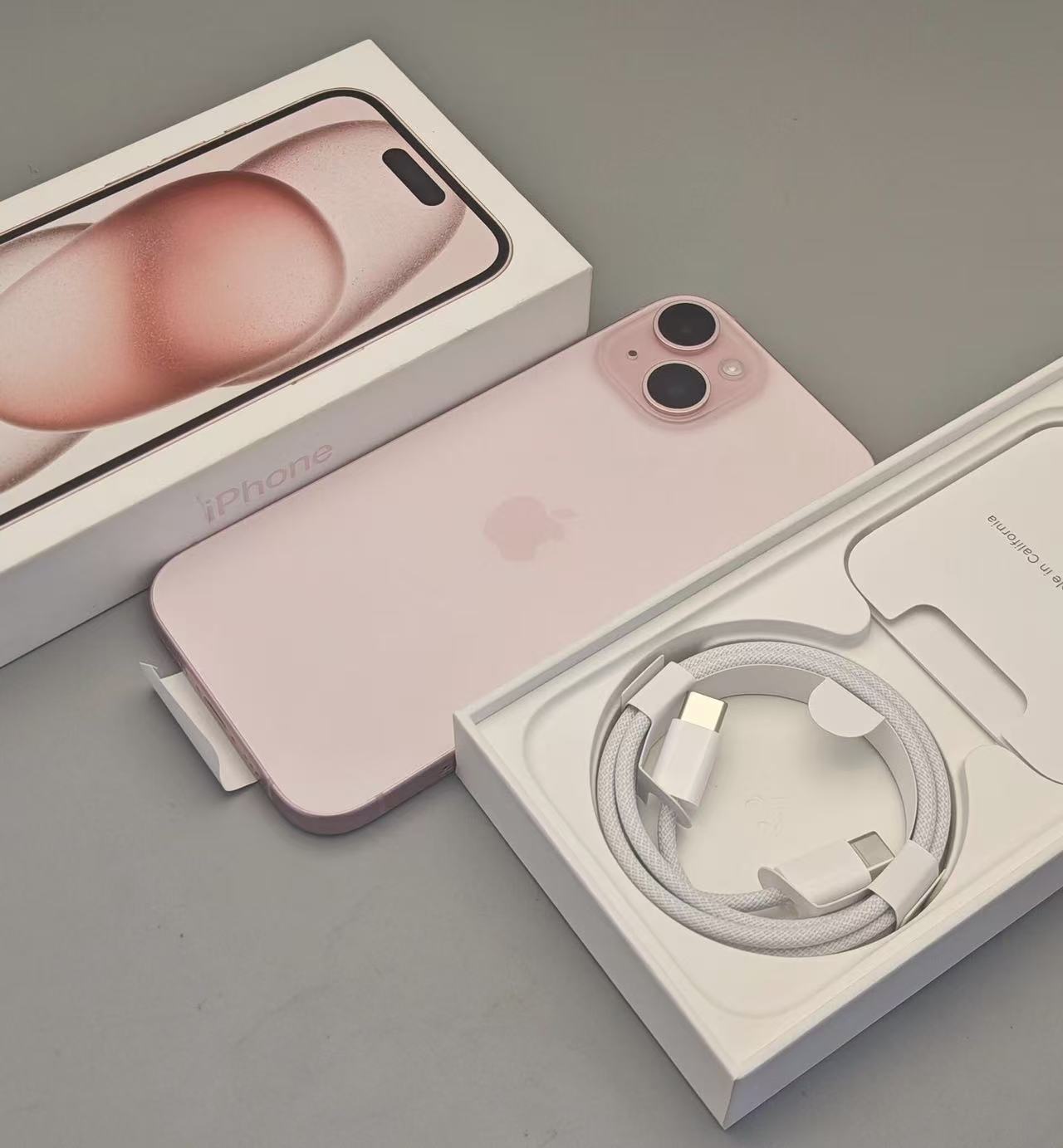 Apple/苹果 iPhone 15  256GB 手机全网通5G