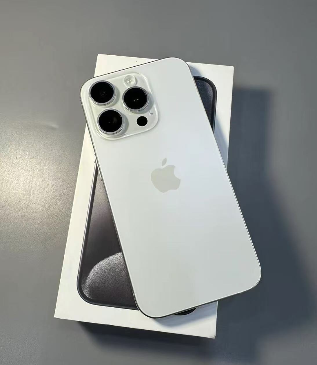 Apple/苹果 iPhone 15Pro  512GB 手机全网通5G