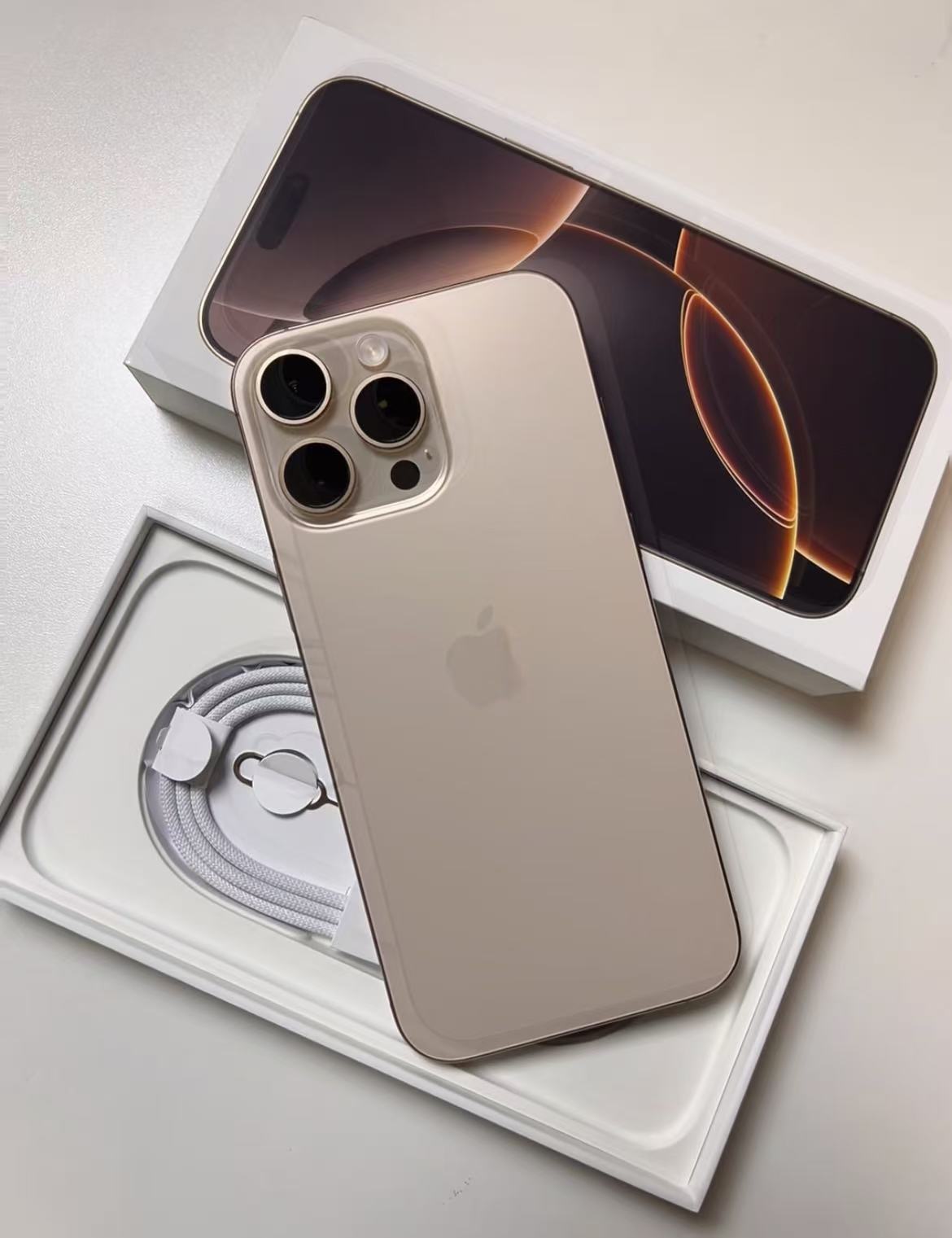 Apple/苹果 iPhone 16 ProMax  1TB 苹果手机全网通5G