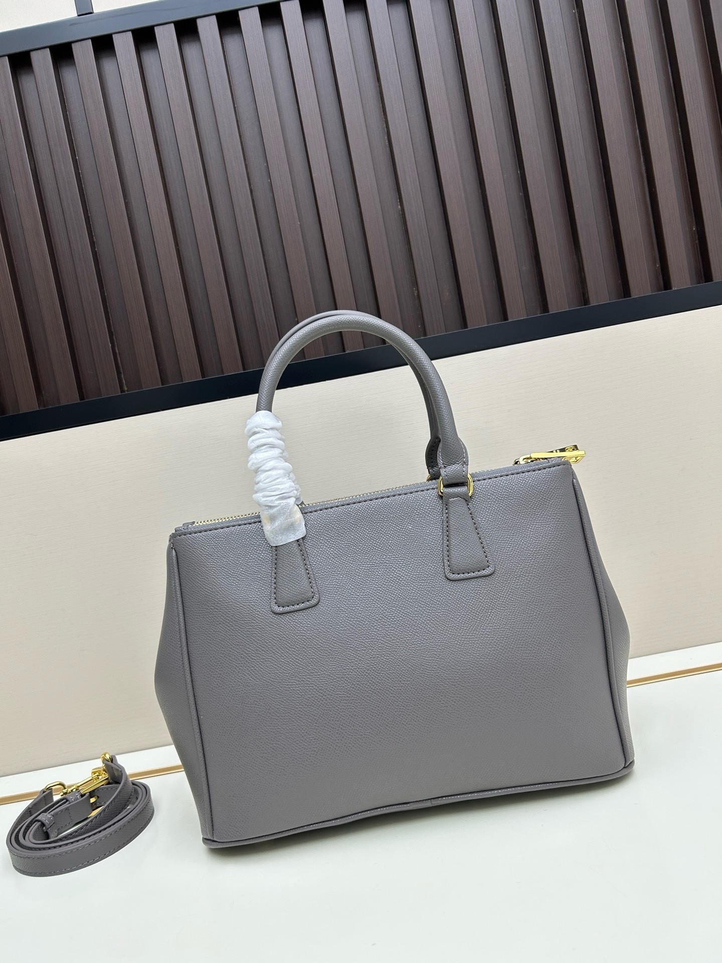Women's fashion bag