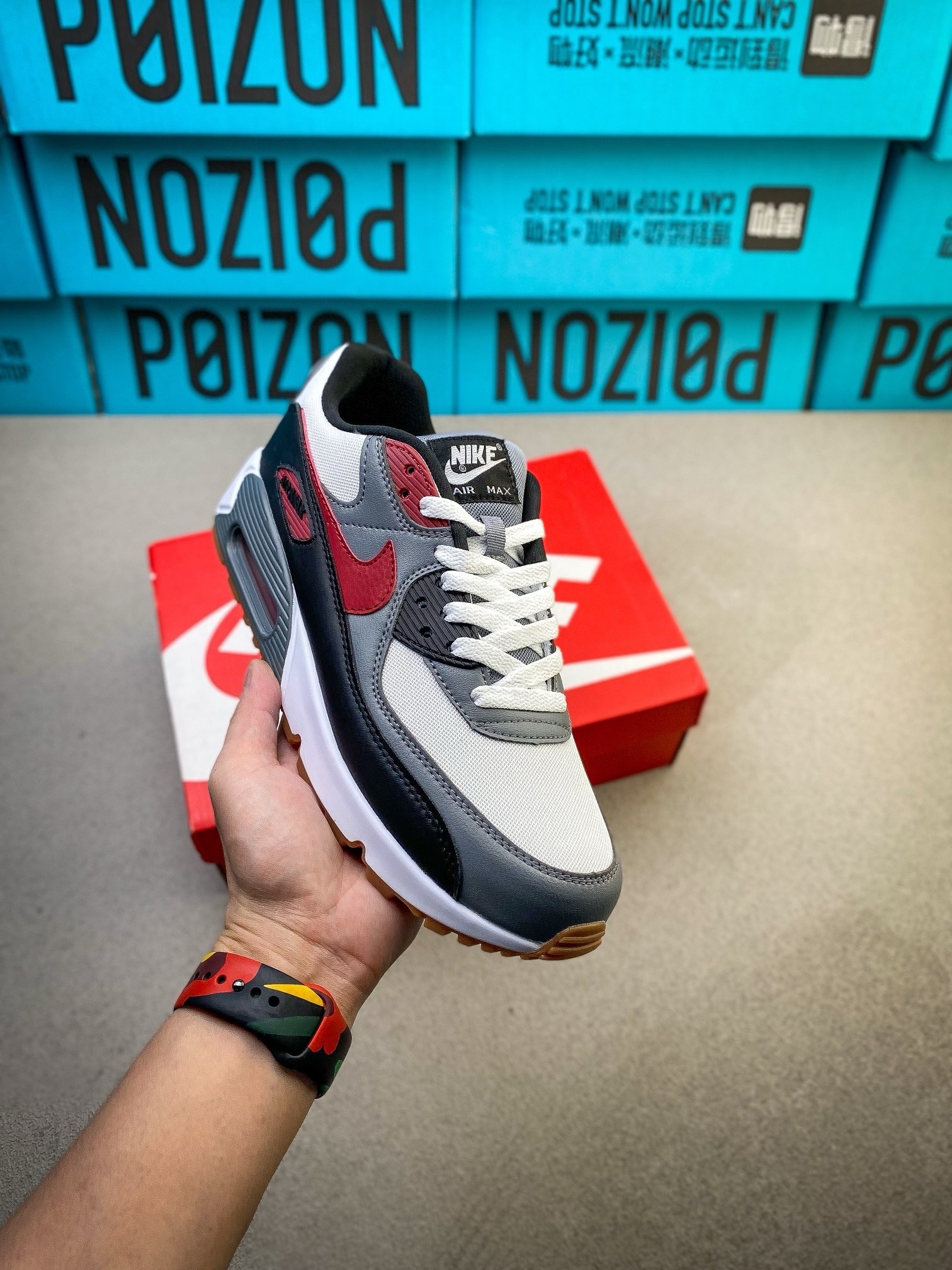 NIKE情侶鞋 耐克復古休閑運動氣墊慢跑鞋 專櫃同步 鞋面採用頭層牛皮 橡膠防滑大底 帶半碼 36-45.5 FF8801950