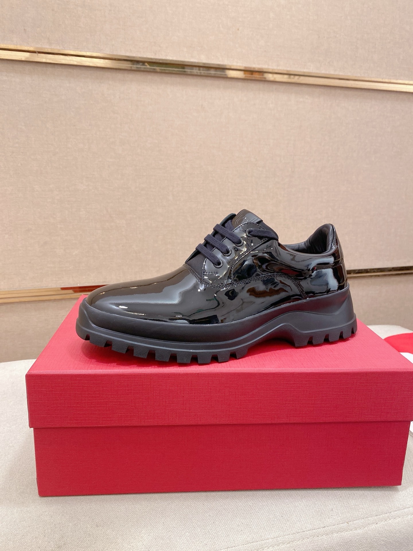 Ferragamo男鞋