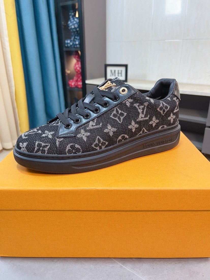 LOUIS VUITTON男鞋