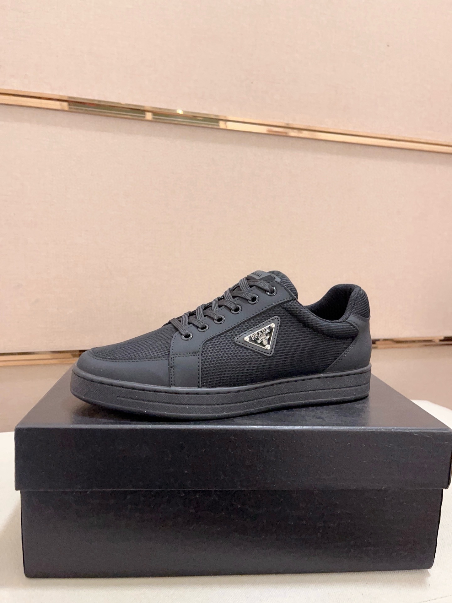 PRADA男鞋