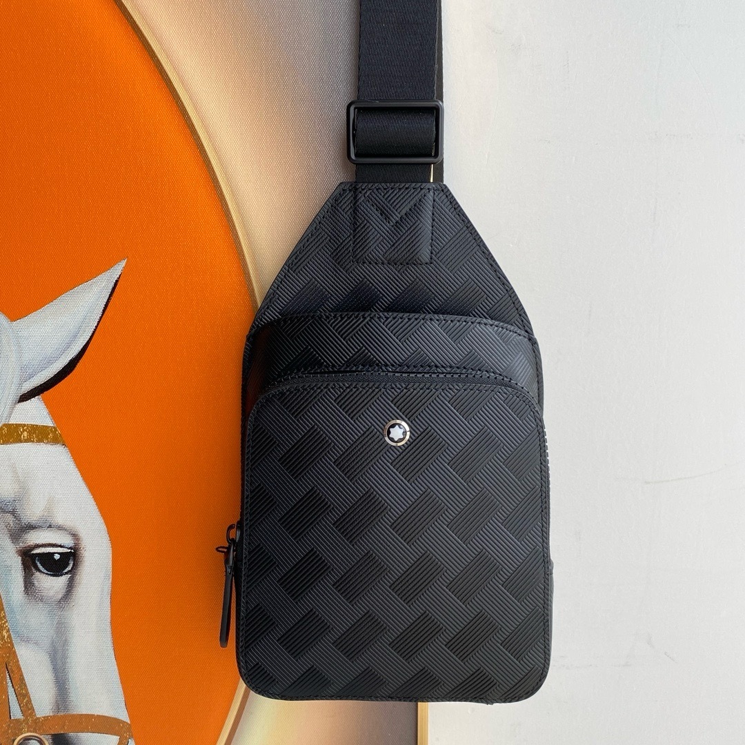 MONTBLANC胸包