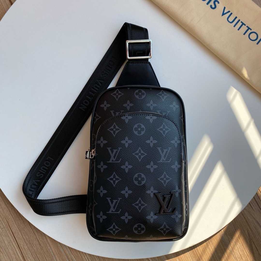LV胸包