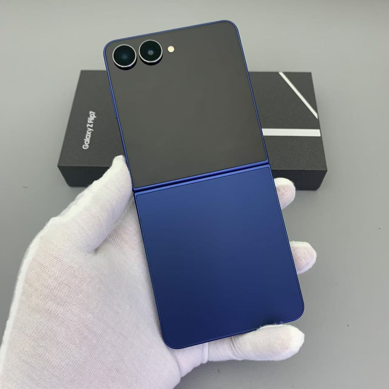 Samsung /三星 Galaxy Z Flip7 12GB+1TB 折叠屏手机超大外屏5000万像素