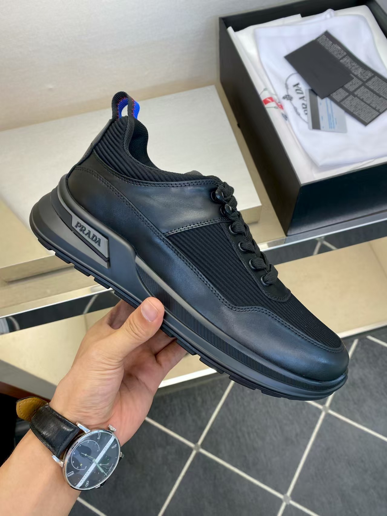 PRADA男鞋 2025專櫃同步 普拉達經典爆款休閒鞋