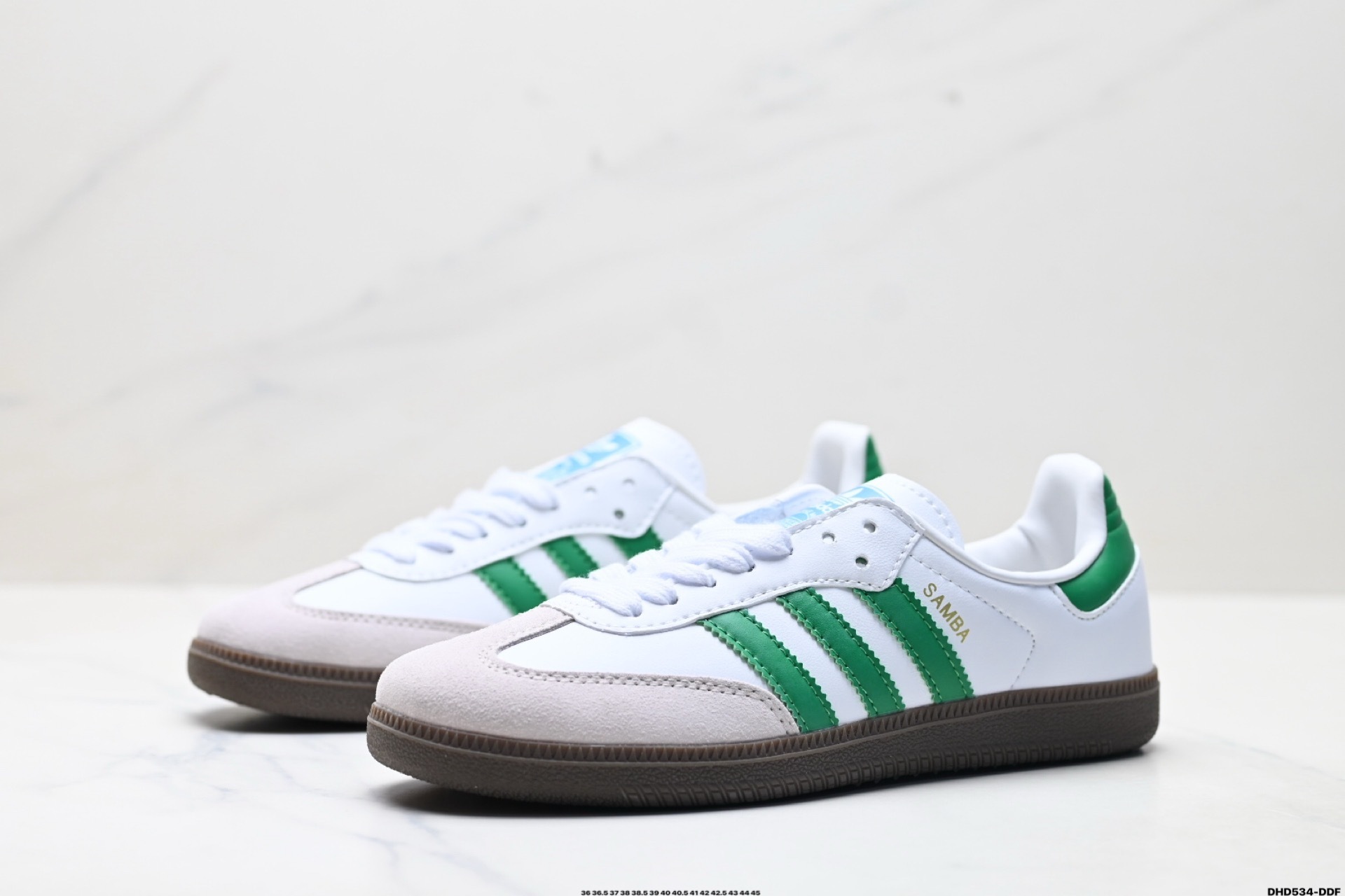 Adidas情侶鞋 阿迪達斯時尚休閒運動板鞋