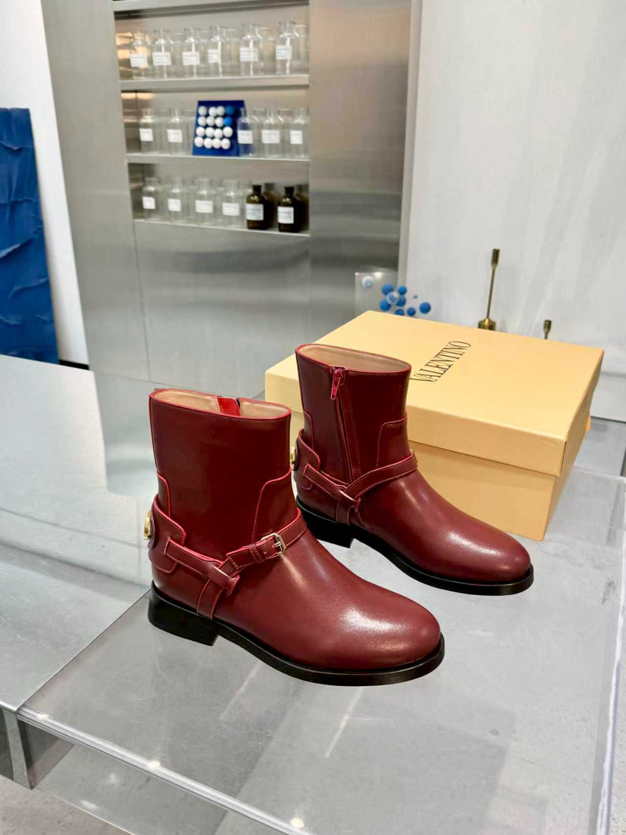 VALENTINO女靴 2025專櫃同步 華倫天奴時尚爆款靴鞋