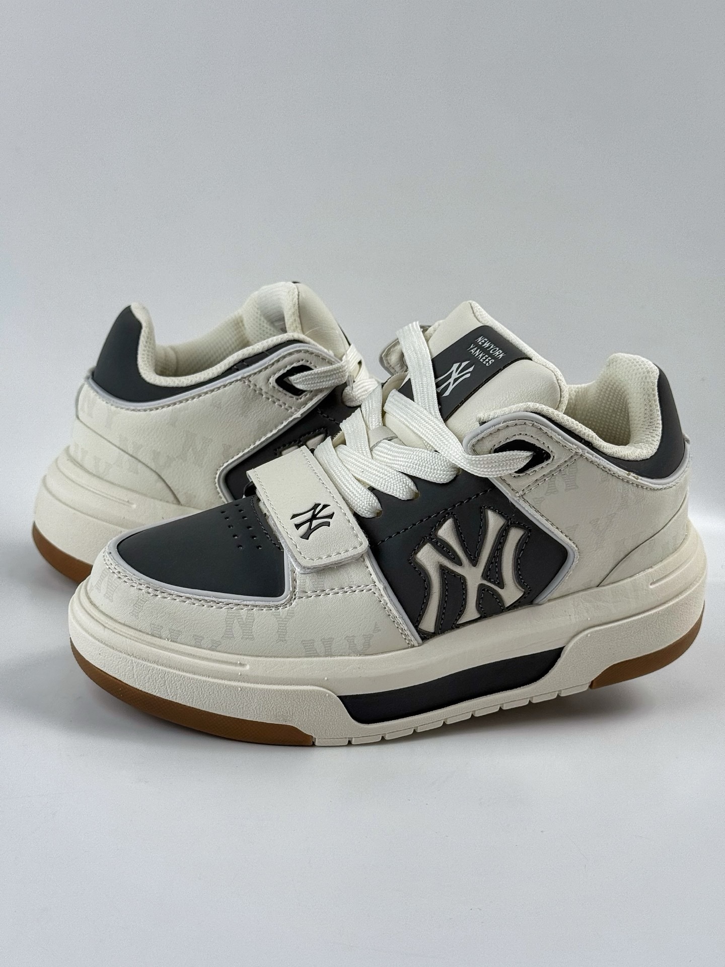 MLB情侶鞋 洋基隊時尚厚底休閑運動慢跑鞋