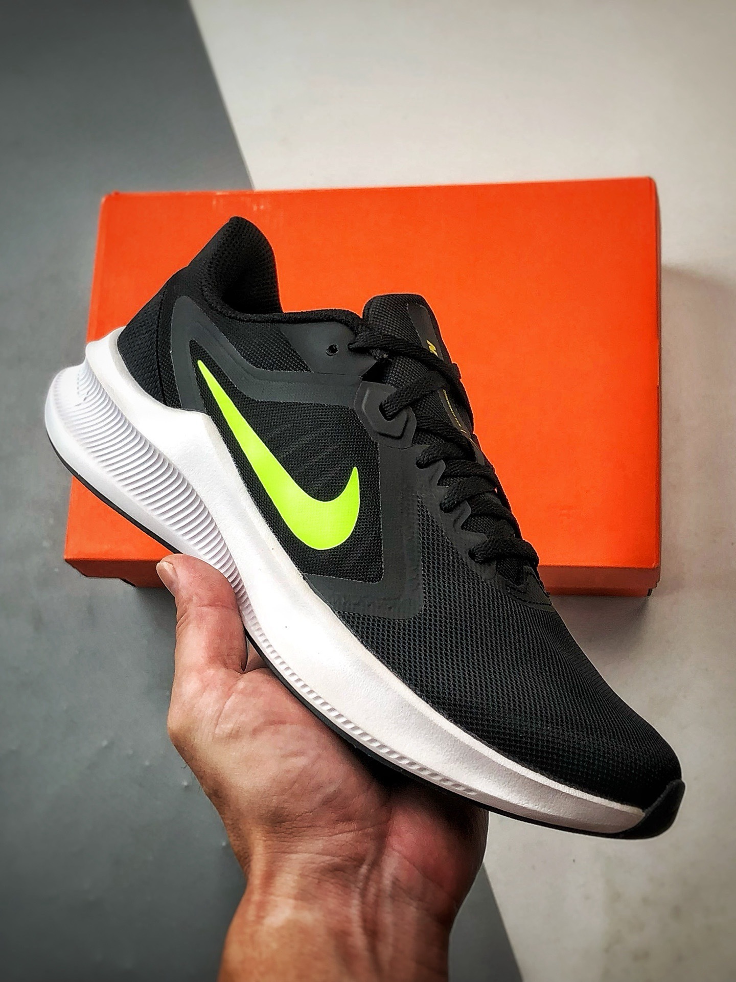 NIKE男鞋 耐克時尚休閒運動跑步鞋