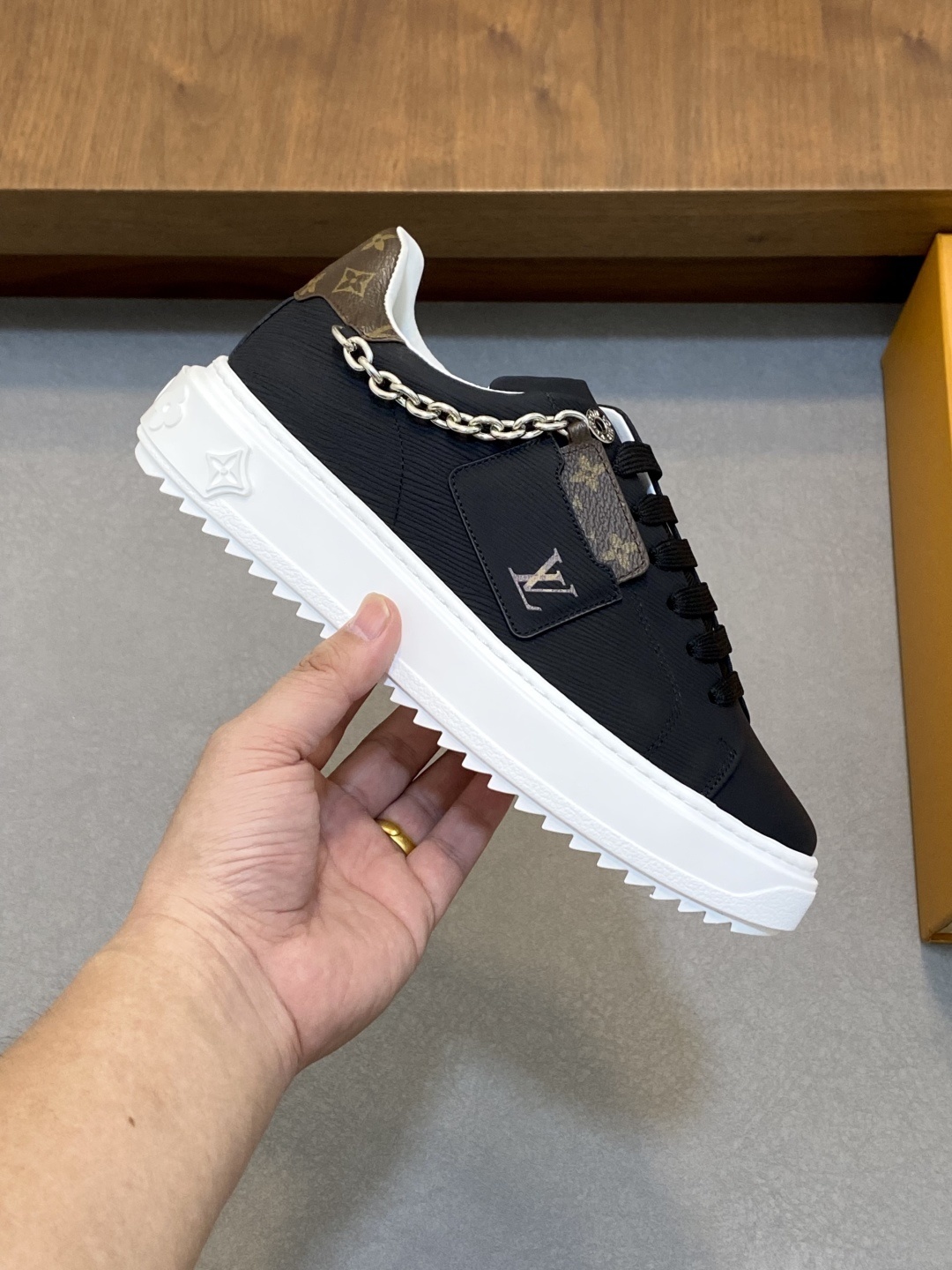 LouisVuitton情侶鞋