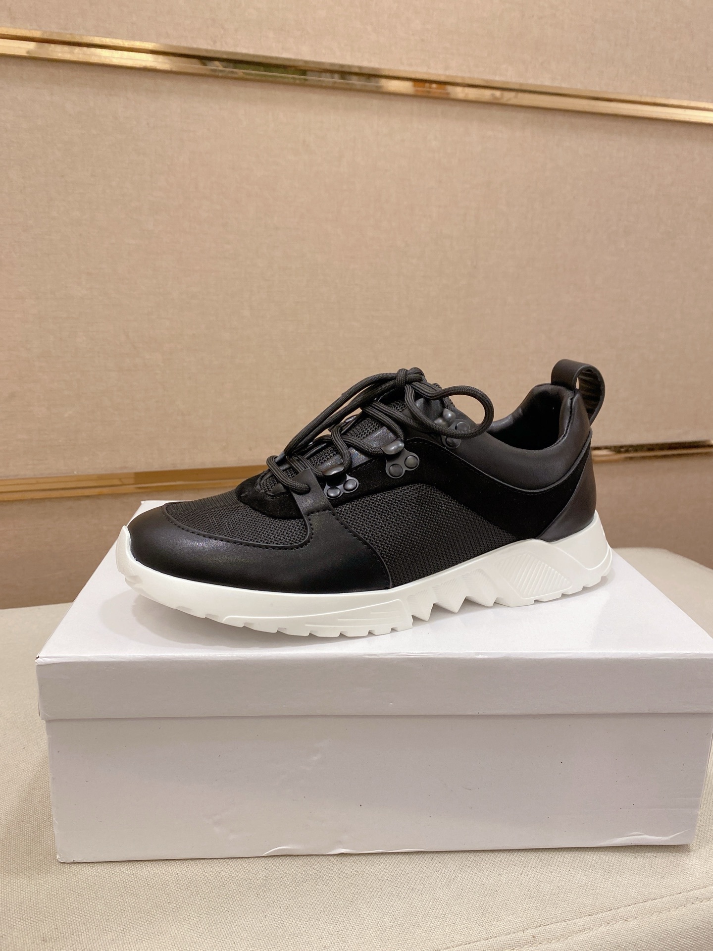 ARMANI男鞋 2025專櫃同步 阿瑪尼經典爆款休閒鞋