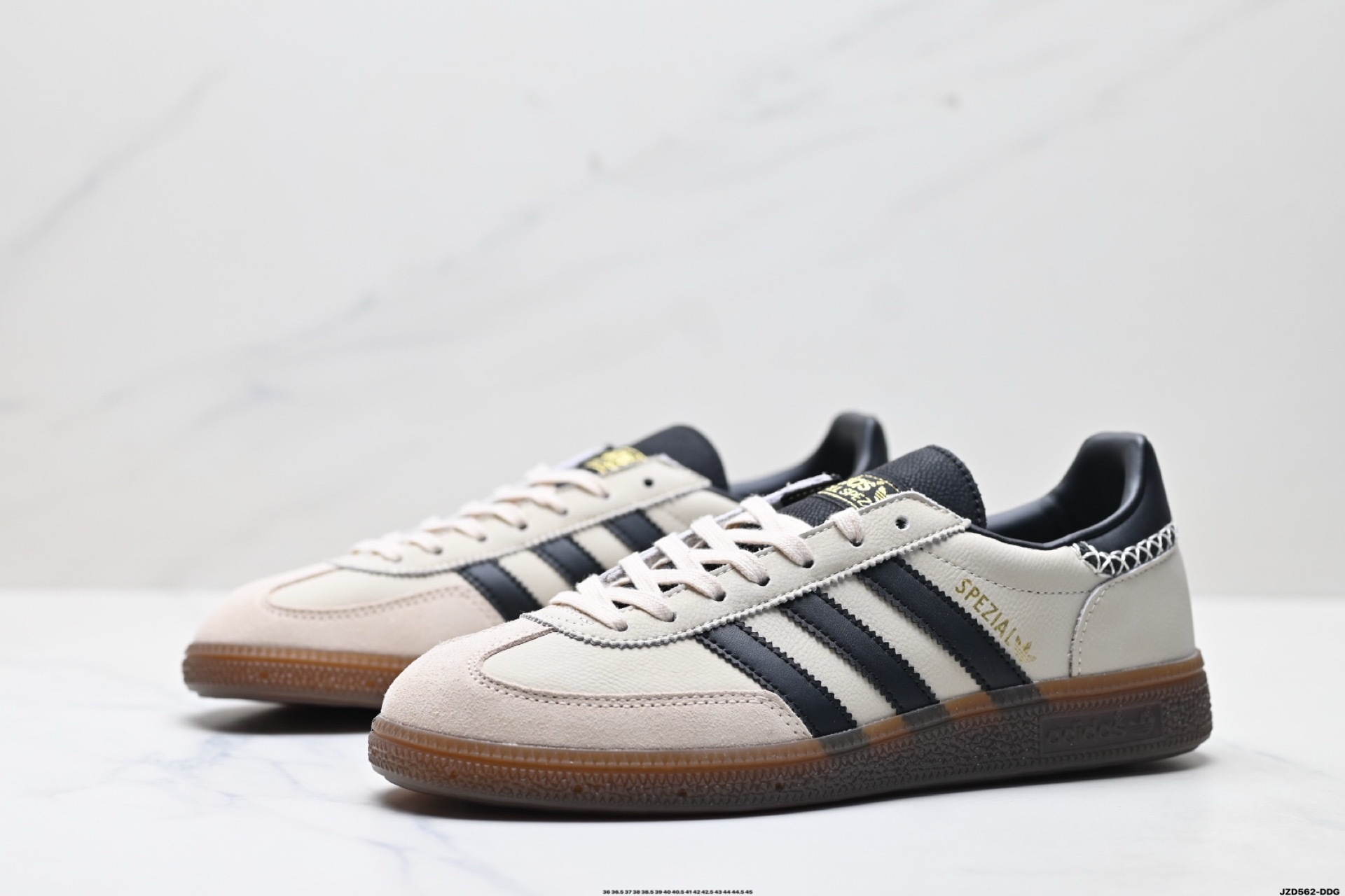 Adidas情侶鞋 阿迪達斯三葉草休閒運動板鞋