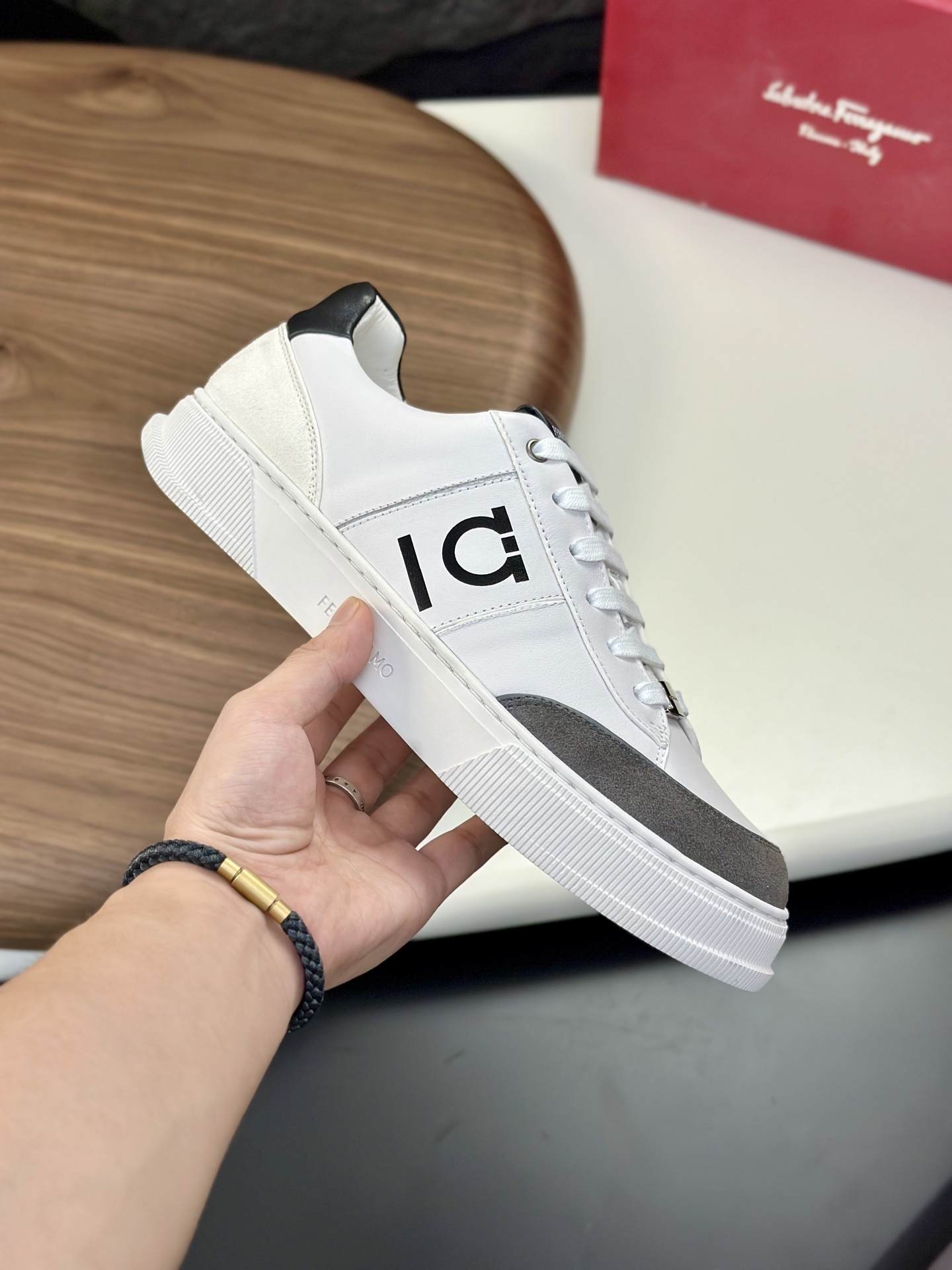 Ferragamo男鞋 2025專櫃同步 菲拉格慕經典爆款休閒鞋