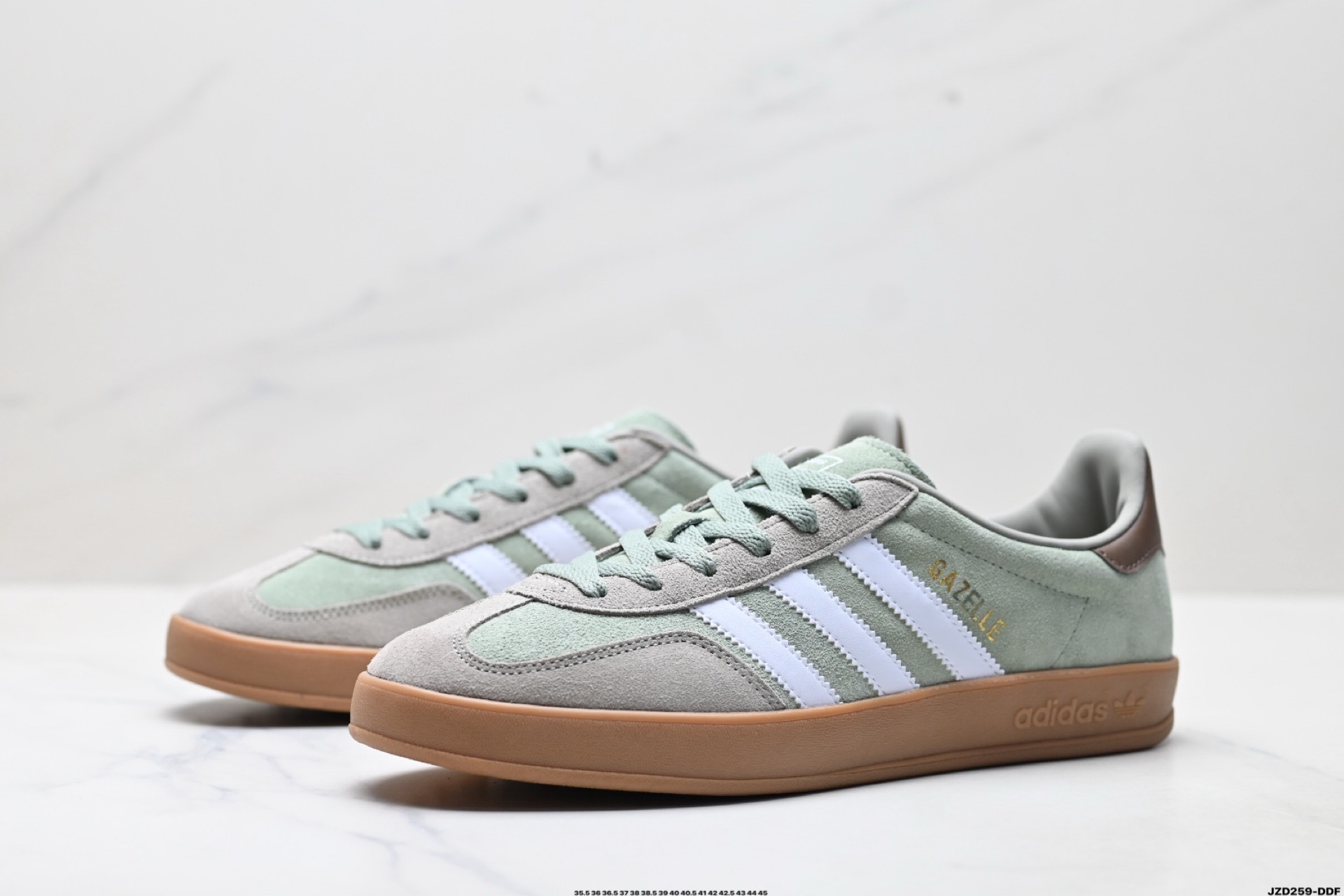 Adidas情侶鞋 阿迪達斯時尚休閒運動板鞋