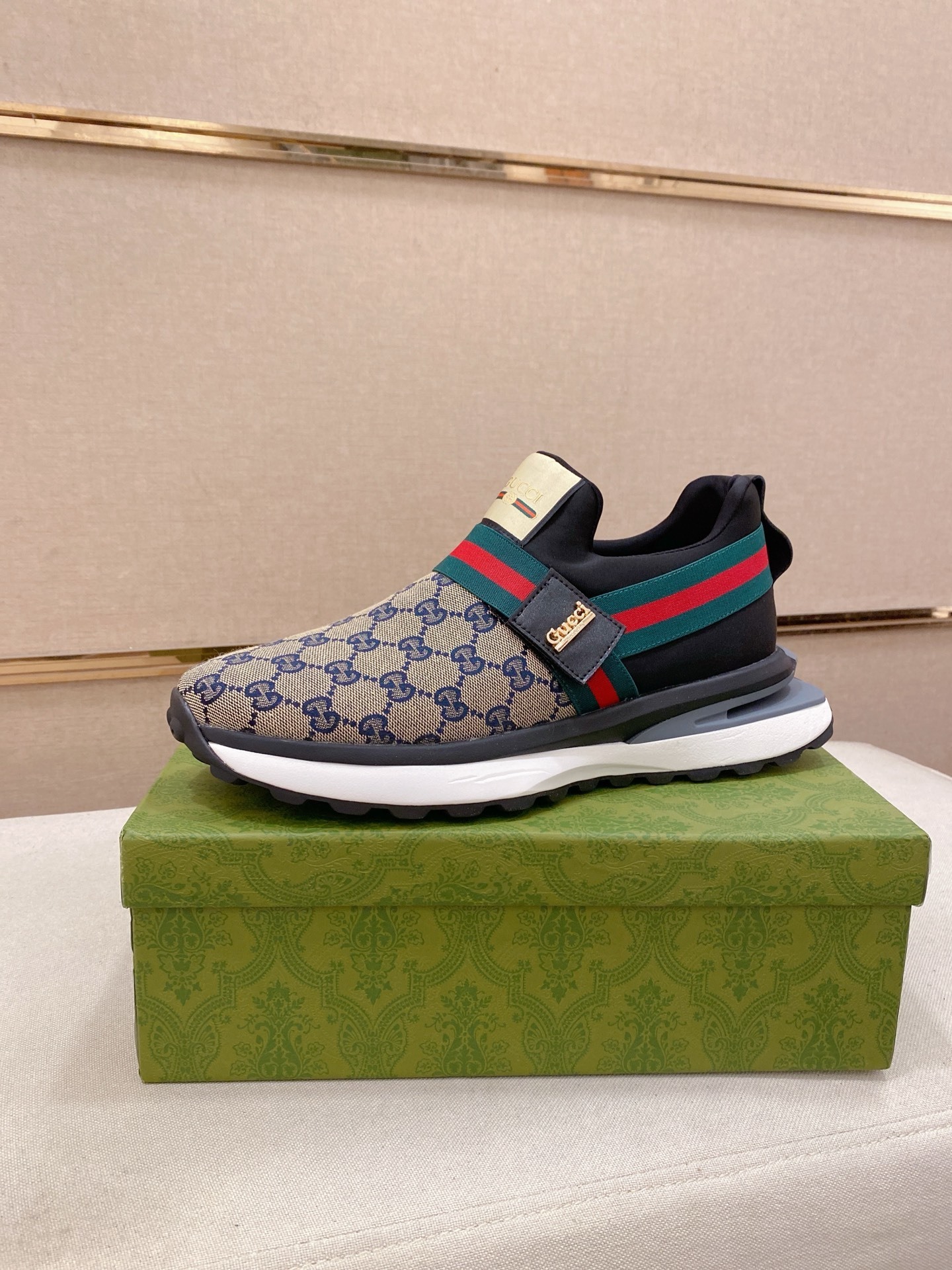 GUCCI男鞋 2025專櫃同步 古馳經典爆款休閒鞋