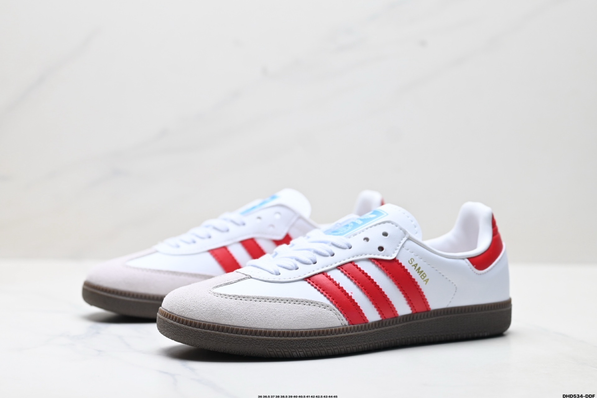 Adidas情侶鞋 阿迪達斯時尚休閒運動板鞋