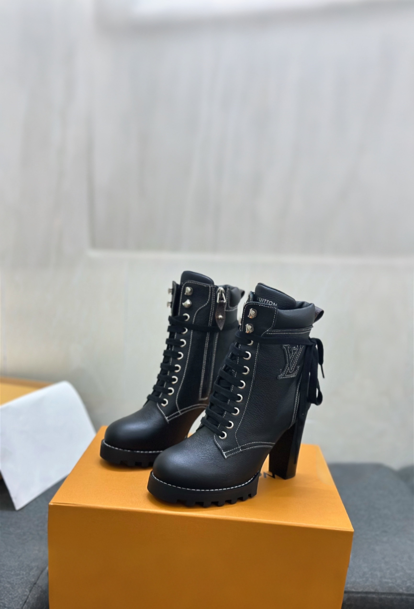Louis Vuitton女靴 2025專櫃同步 LV路易威登時尚爆款靴鞋