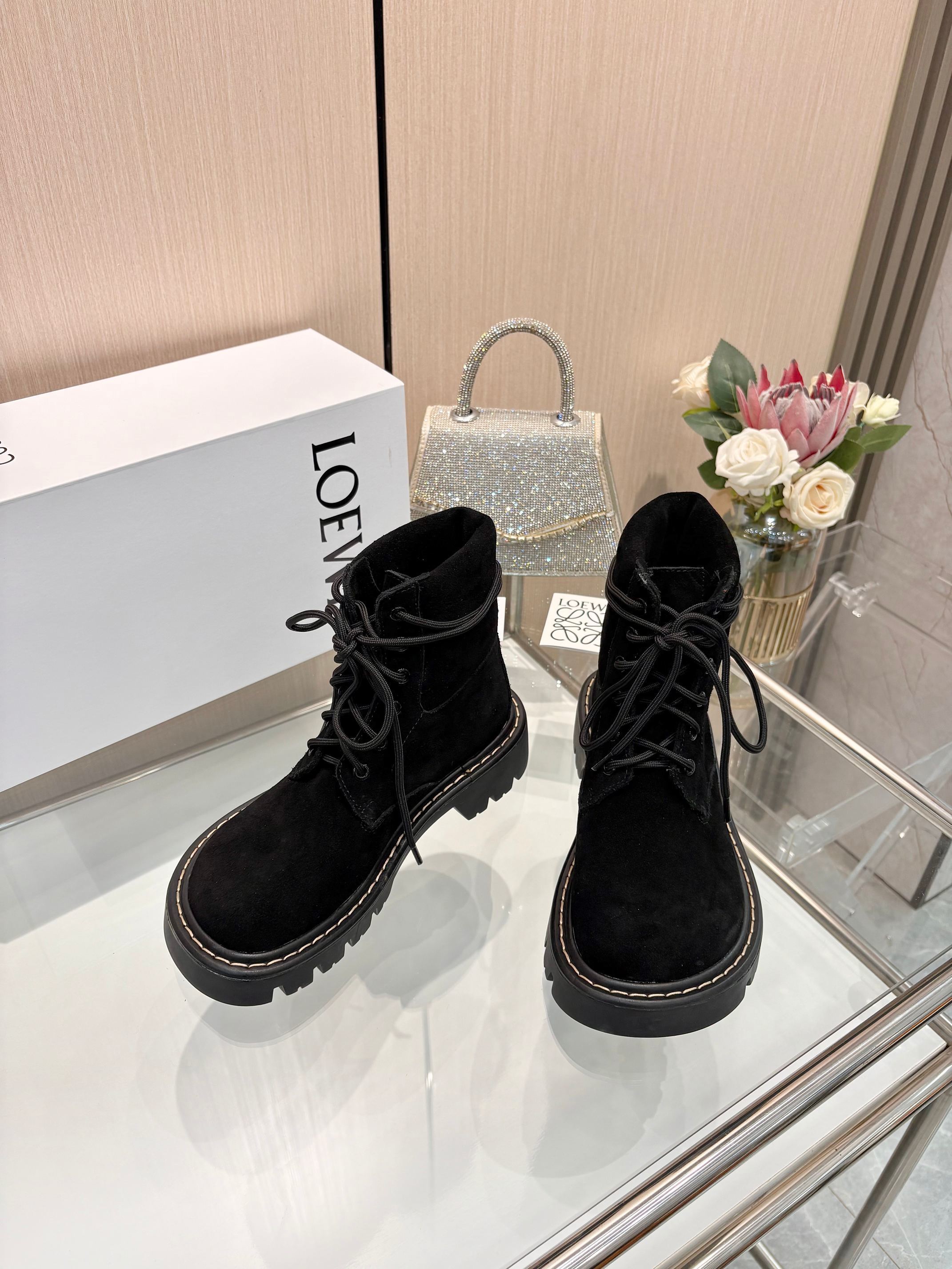 LOEWE女靴 2025專櫃同步 羅意威時尚爆款靴鞋