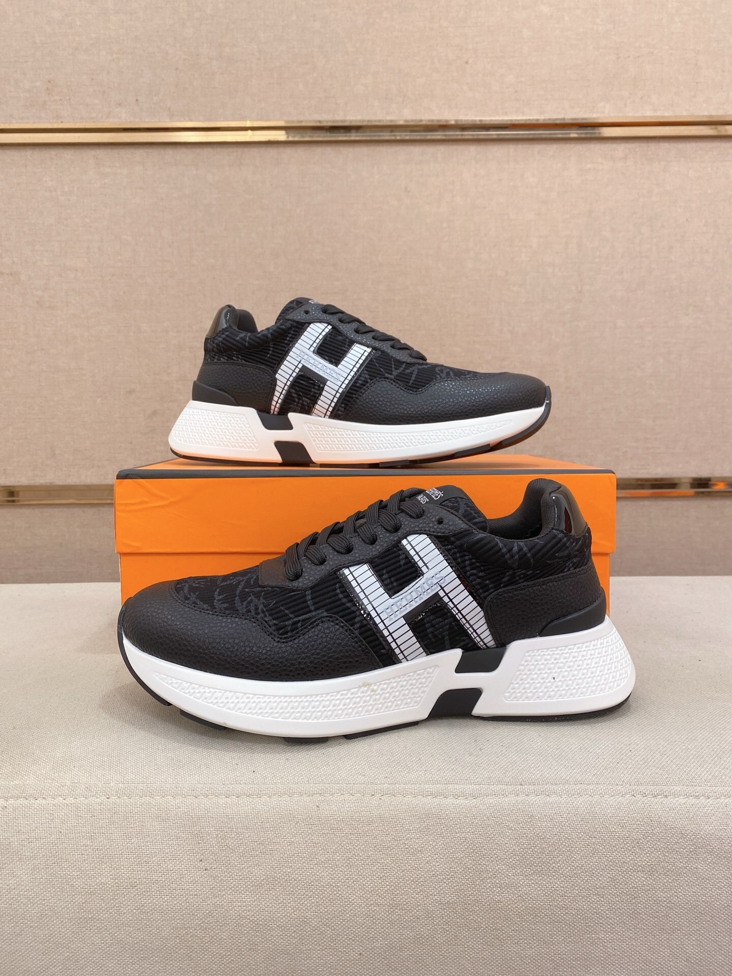 HERMES男鞋 2025專櫃同步 愛馬仕經典爆款休閑鞋