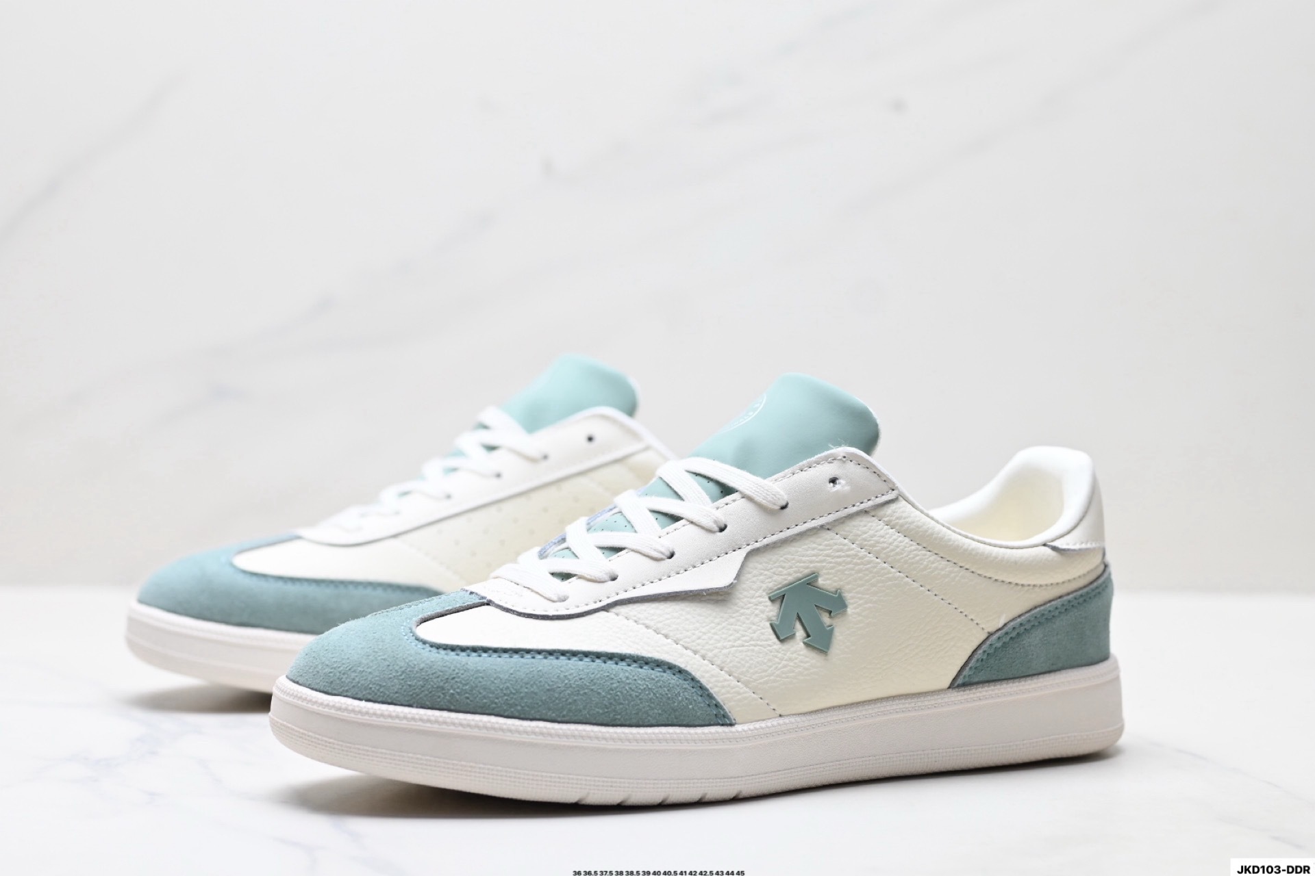 DESCENTE情侶鞋 迪桑特時尚休閑運動板鞋