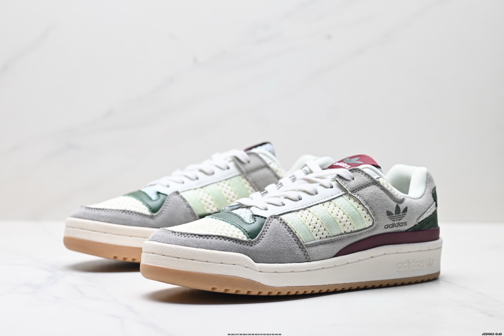 Adidas情侶鞋 阿迪達斯時尚休閒運動板鞋