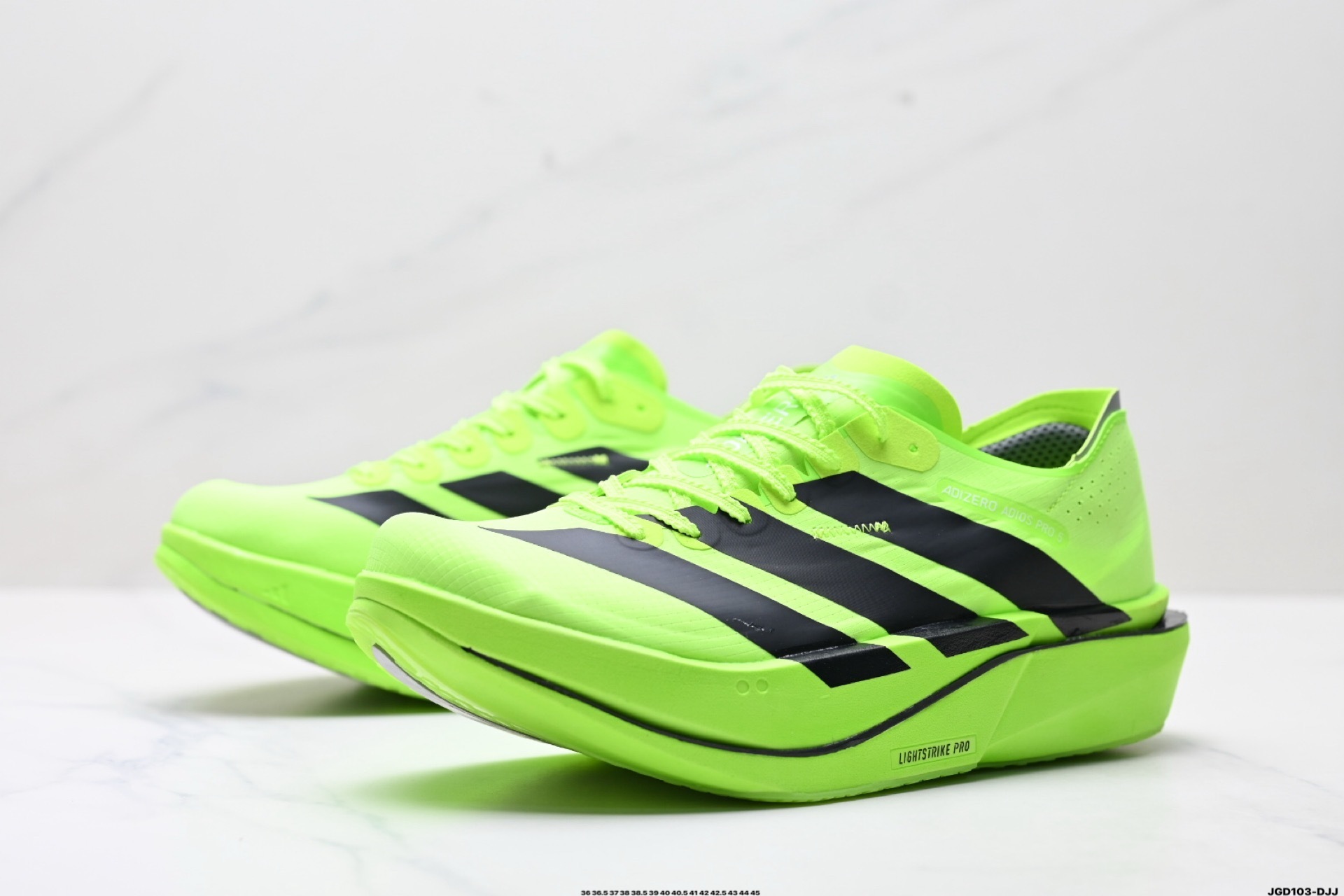 Adidas情侶鞋 阿迪達斯時尚休閑運動跑步鞋