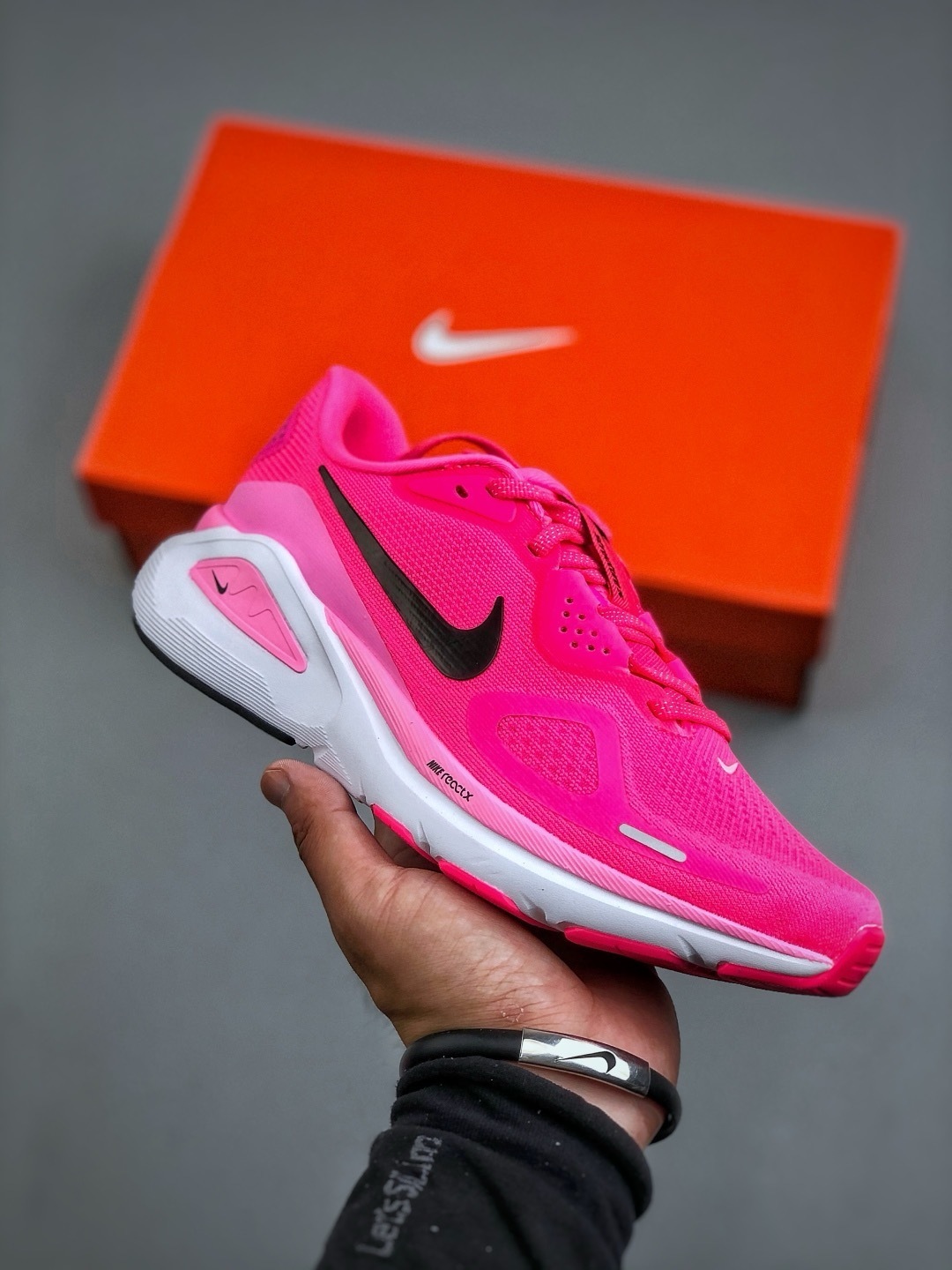 NIKE女鞋 耐克時尚休閒運動跑步鞋