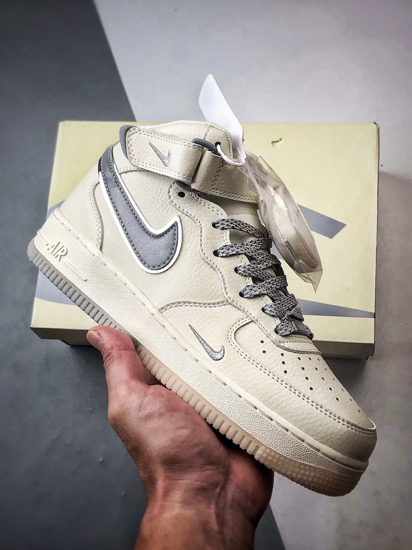 NIKE Air Force 1情侶鞋 耐克中幫時尚休閒運動板鞋