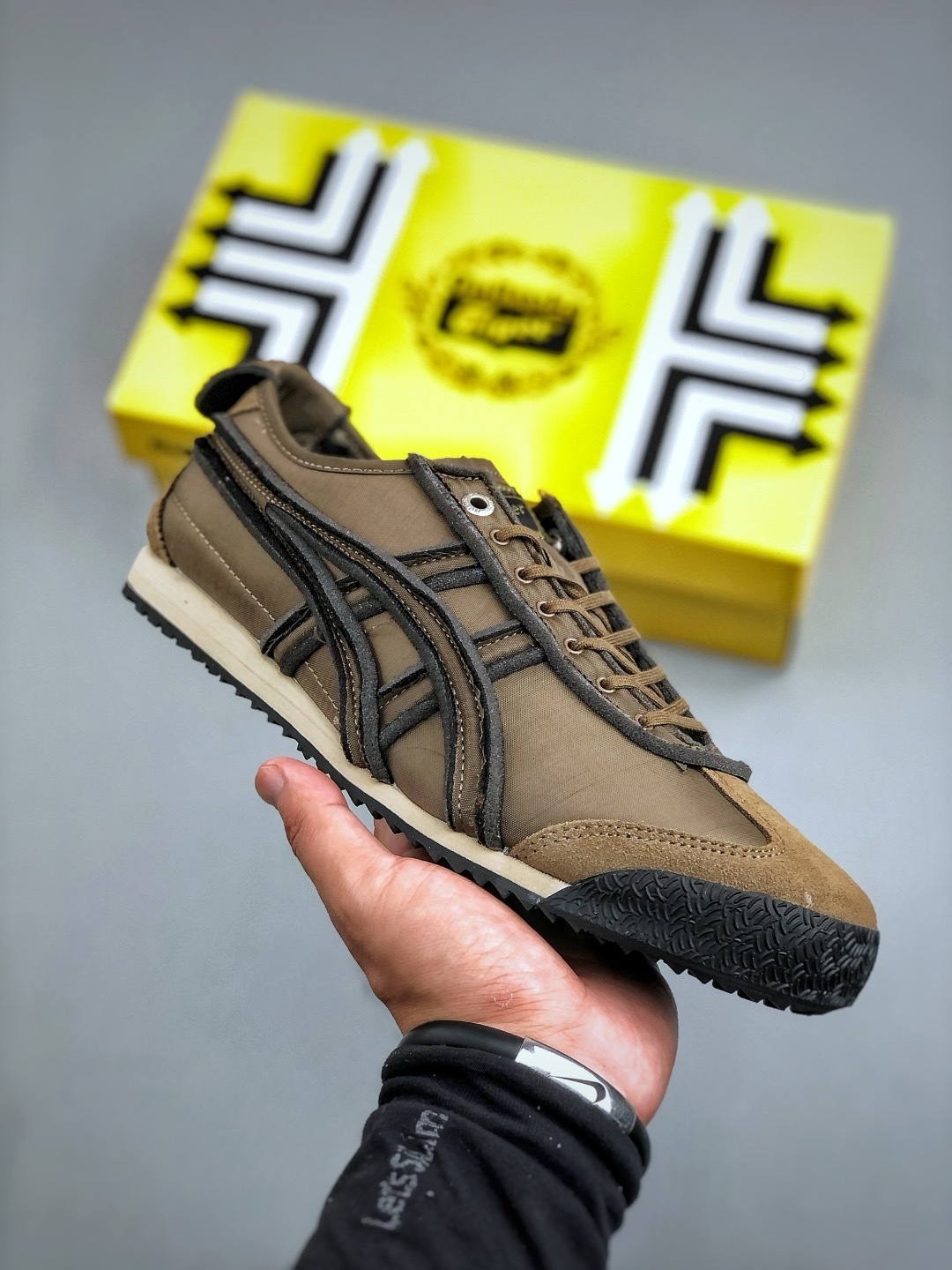 Asics情侶鞋 亞瑟士時尚休閒運動板鞋