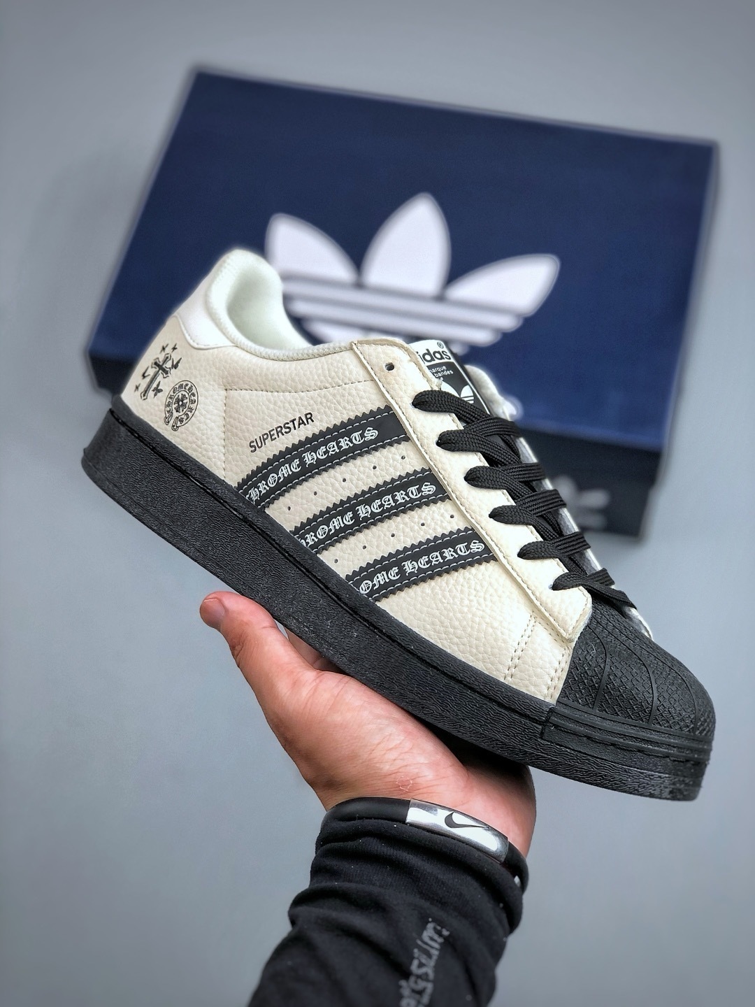 adidas情侶鞋 阿迪達斯時尚休閒運動板鞋