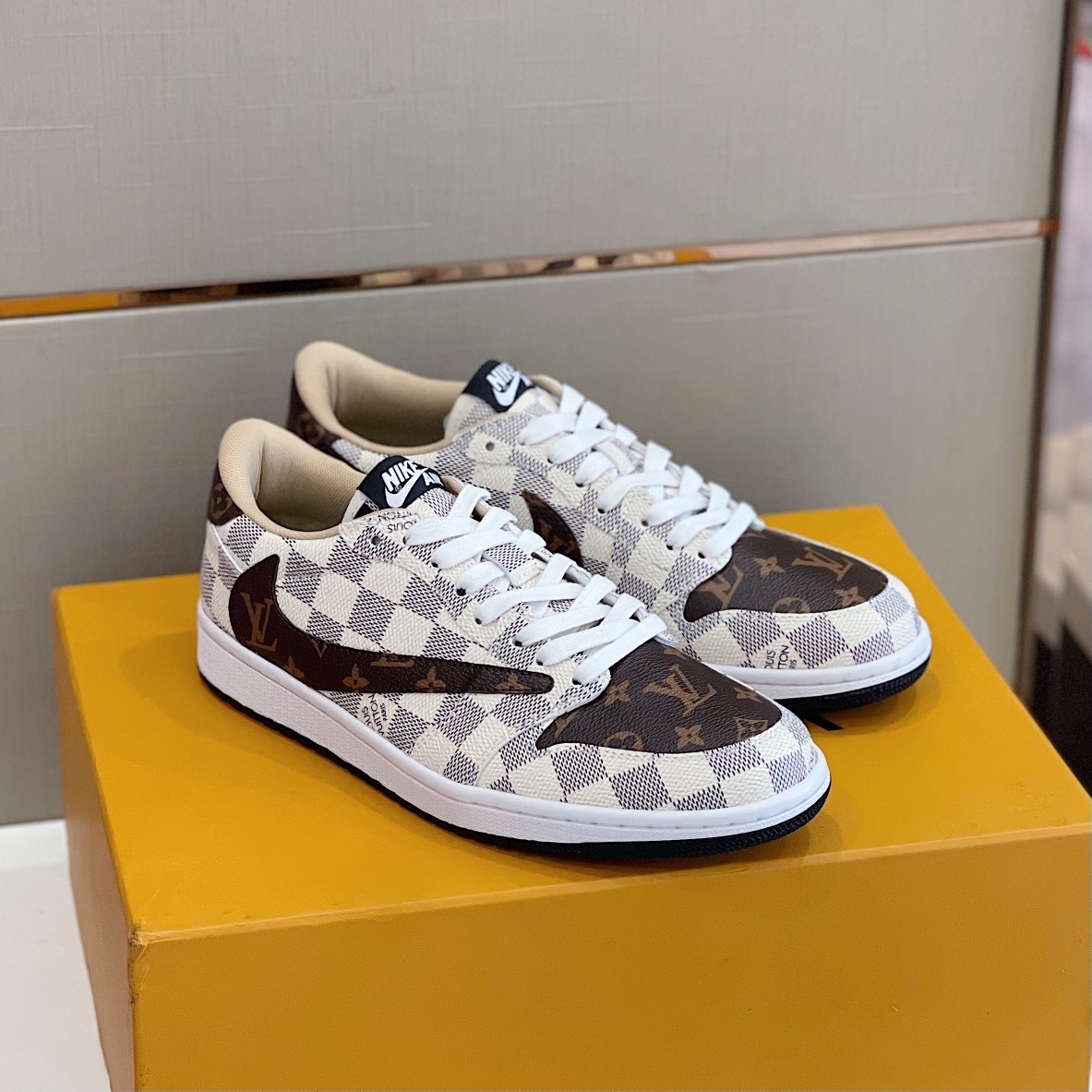 Louis Vuitton男鞋 2025專櫃同步 LV路易威登聯名低幫休閑運動鞋