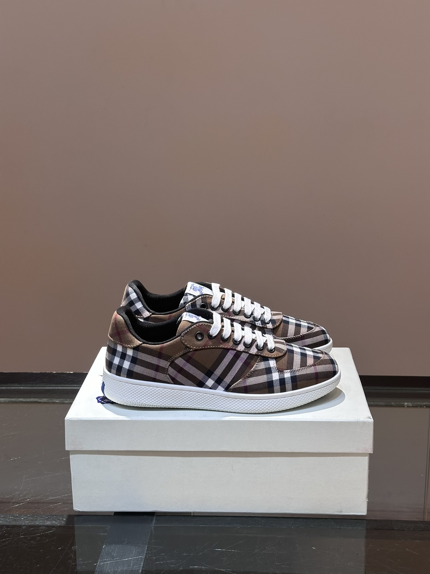 BURBERRY男鞋 2025專櫃同步 巴寶莉經典爆款休閑鞋