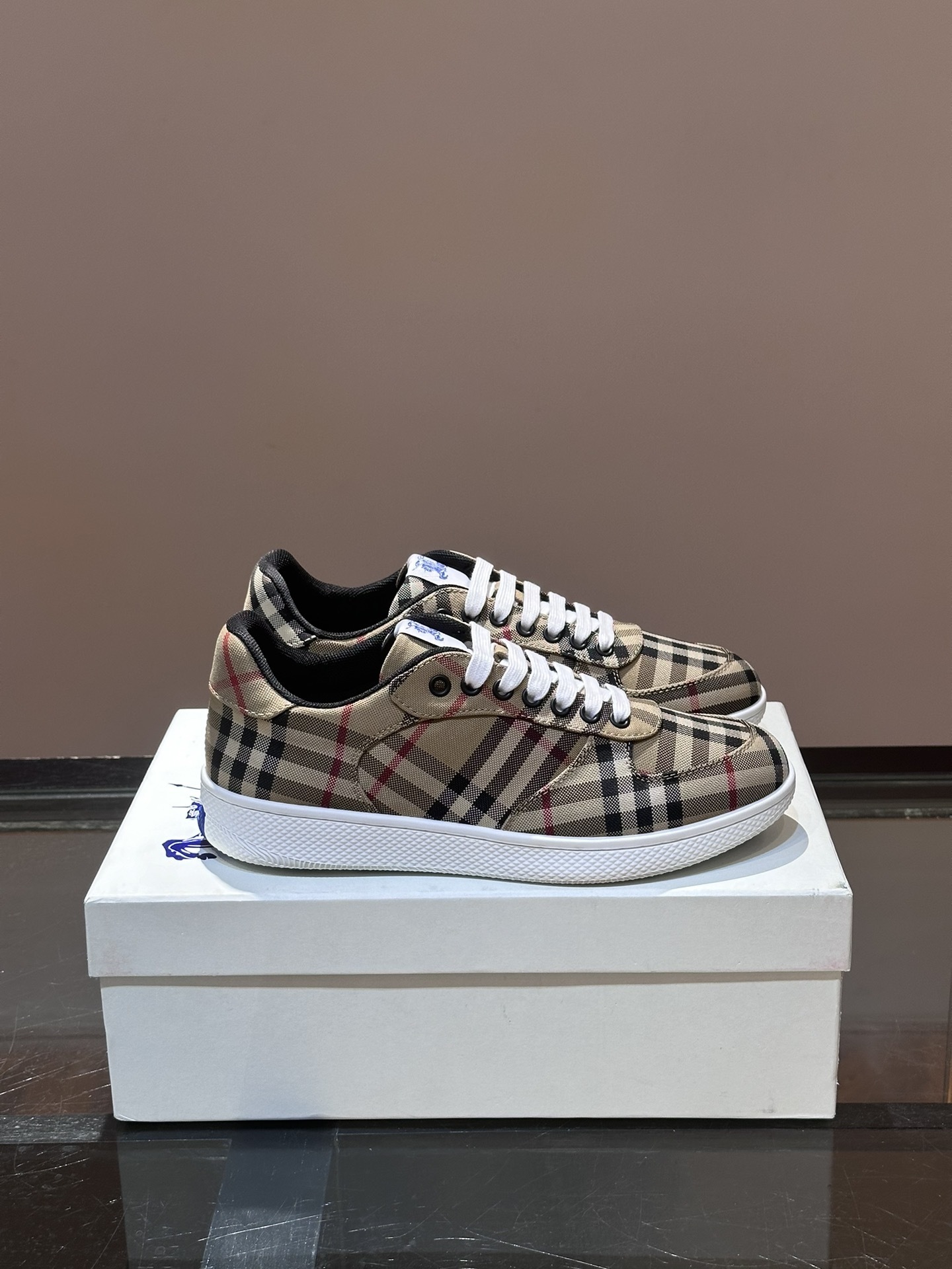 BURBERRY男鞋 2025專櫃同步 巴寶莉經典爆款休閑鞋