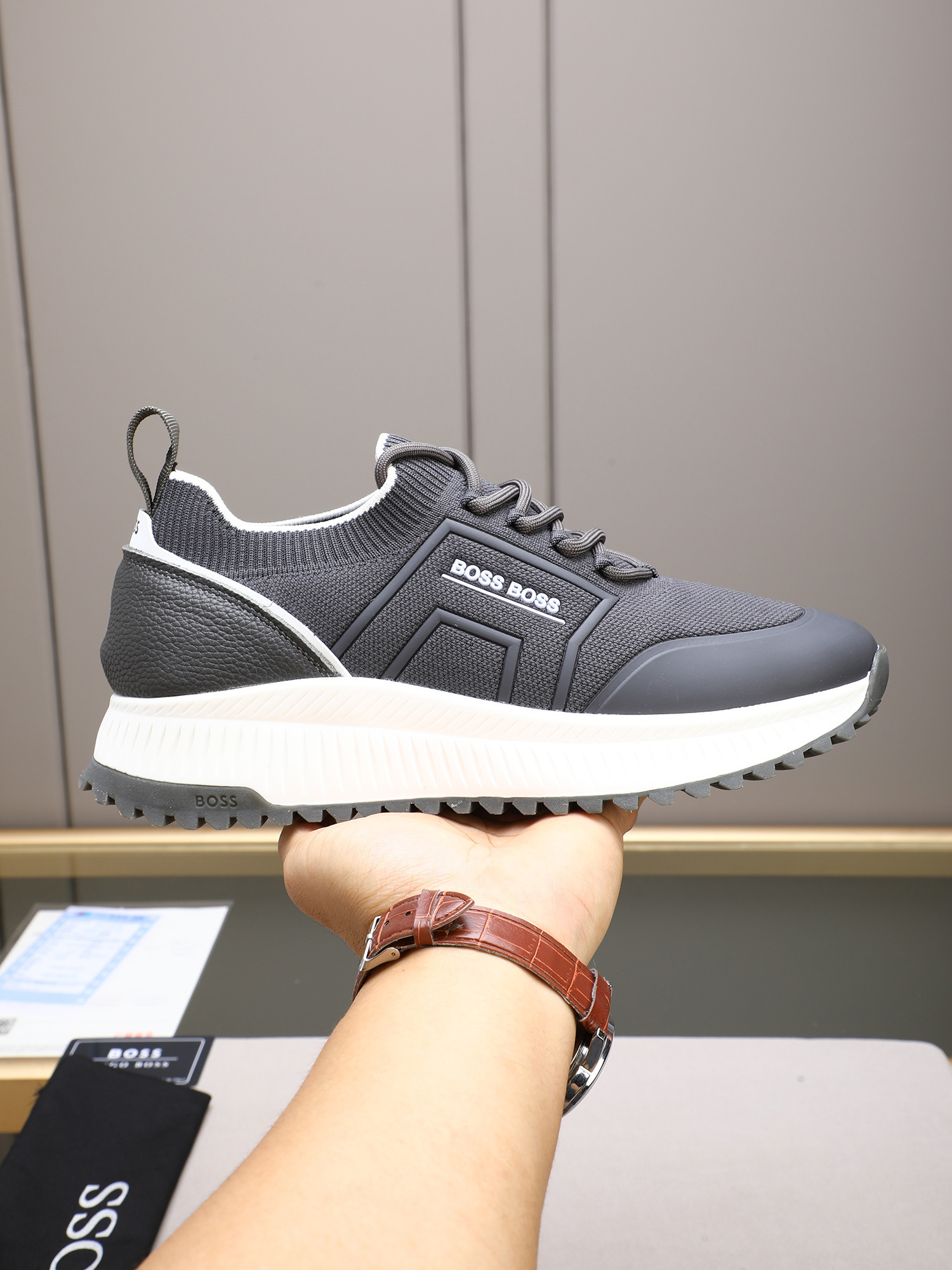 BOSS男鞋 2025專櫃同步 雨果博斯經典爆款休閑鞋