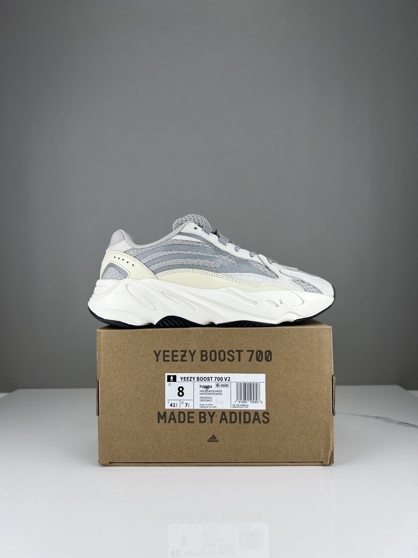 Adidas YEEzy 700V2情侶鞋 2025專櫃同步 阿迪達斯椰子休閑運動鞋