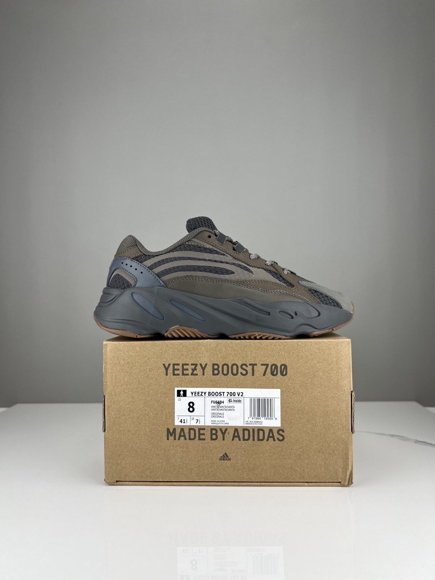 Adidas YEEzy 700V2情侶鞋 2025專櫃同步 阿迪達斯椰子休閑運動鞋
