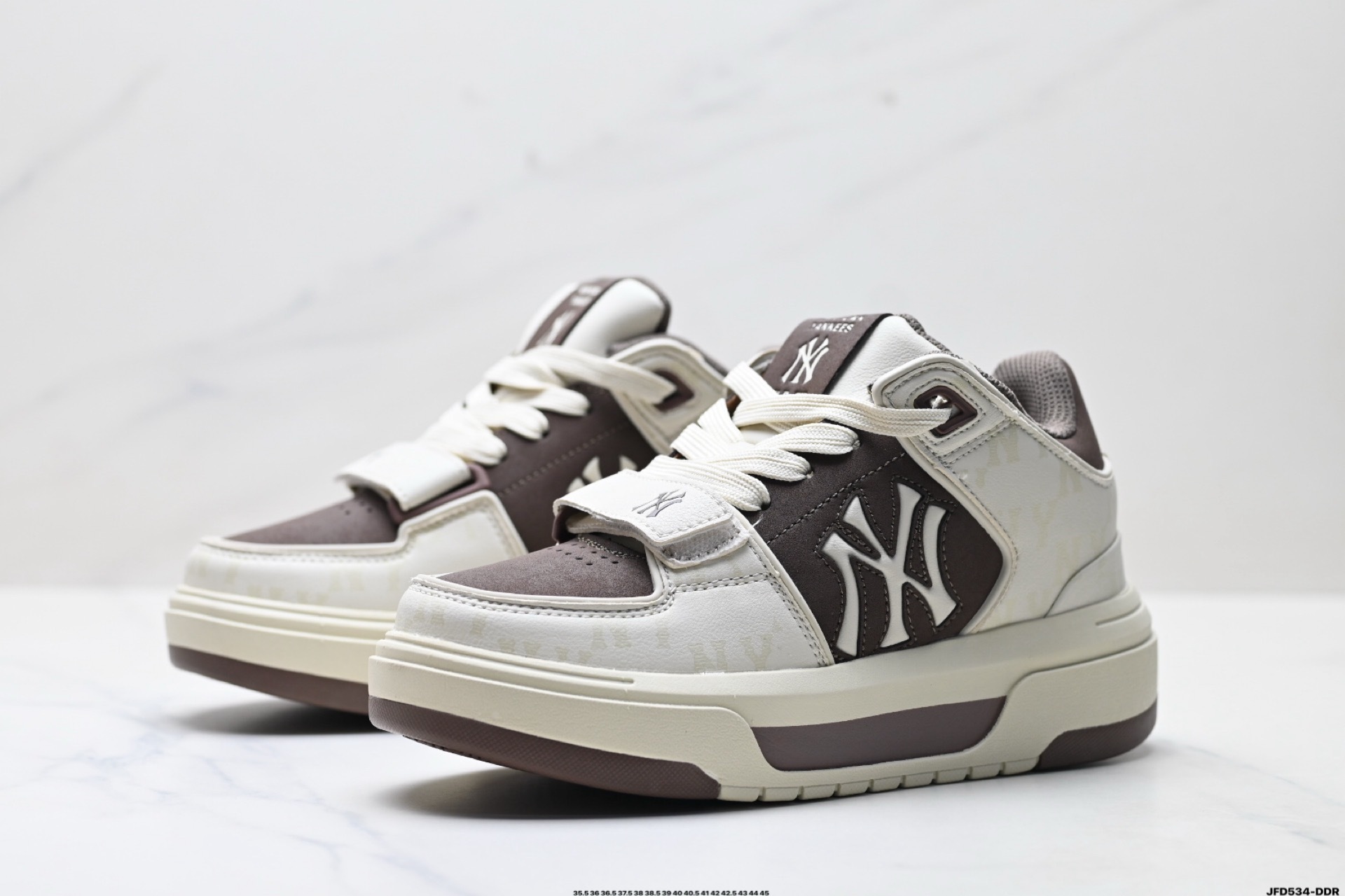 MLB情侶鞋 洋基隊中幫時尚休閒運動板鞋