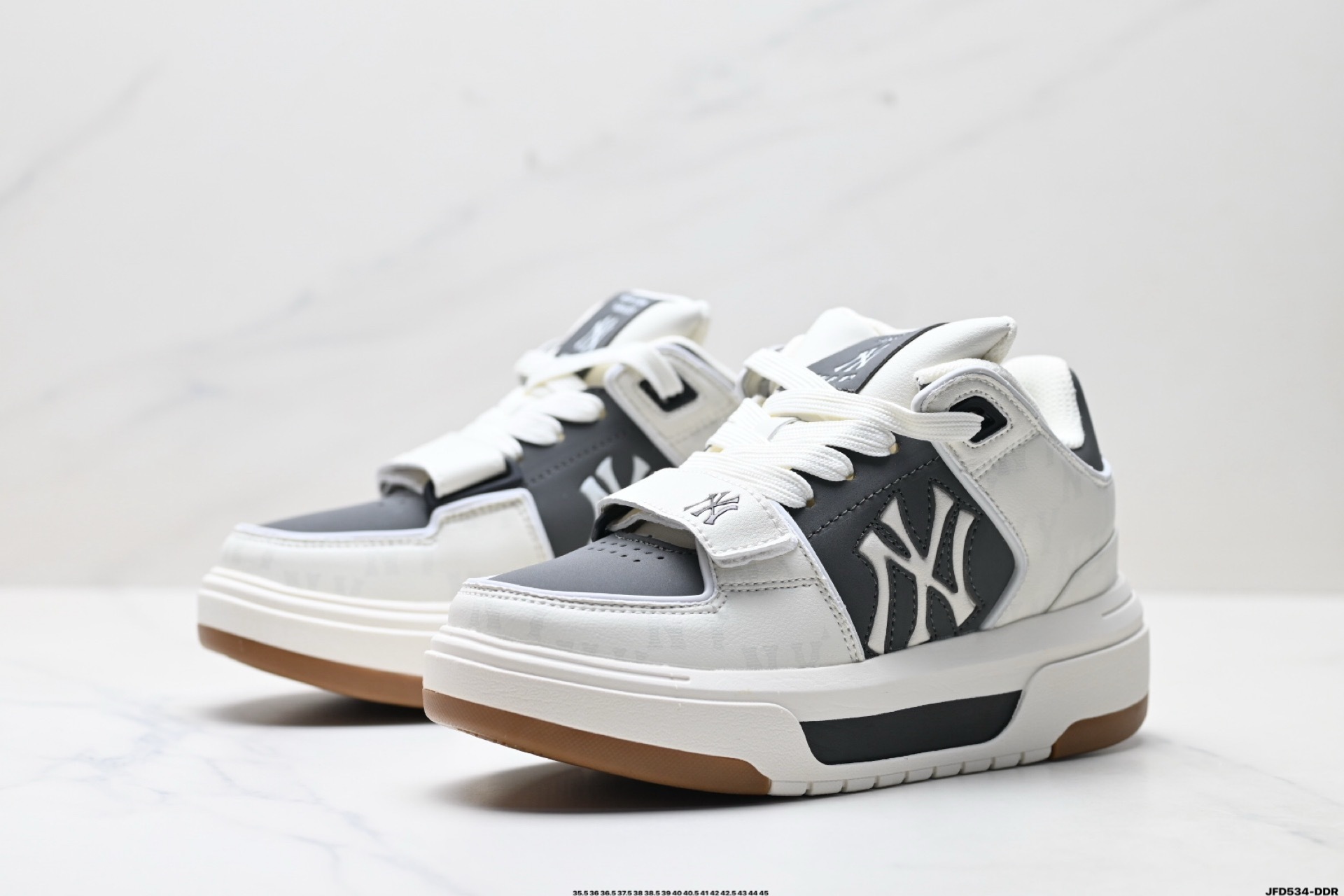 MLB情侶鞋 洋基隊中幫時尚休閒運動板鞋