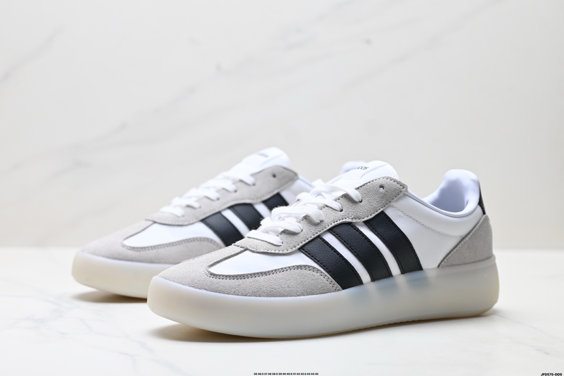 Adidas情侶鞋 阿迪達斯時尚休閒運動板鞋