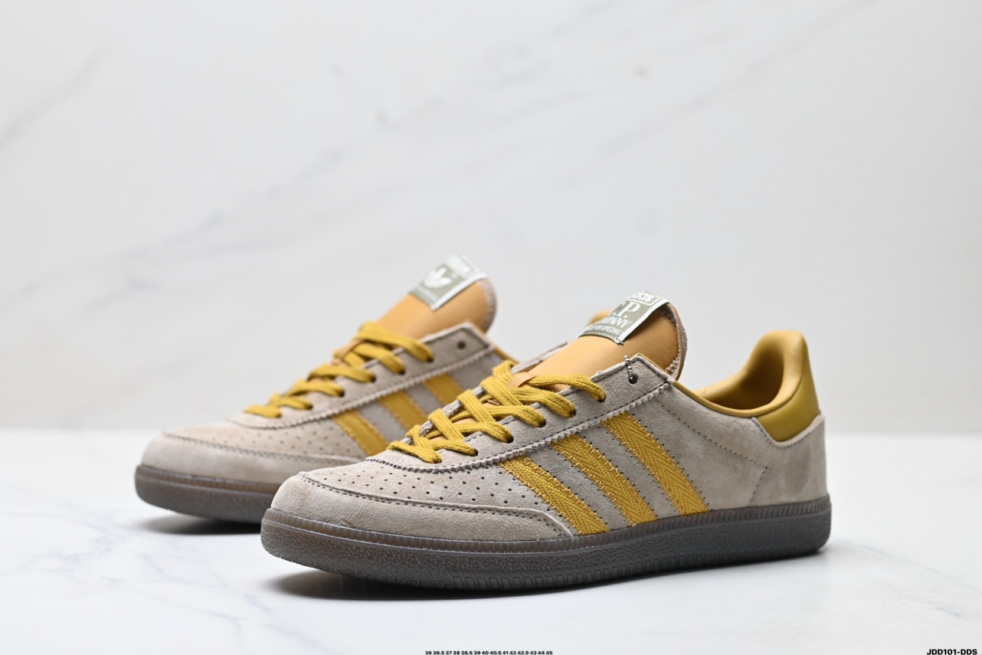 Adidas情侶鞋 阿迪達斯時尚休閒運動板鞋