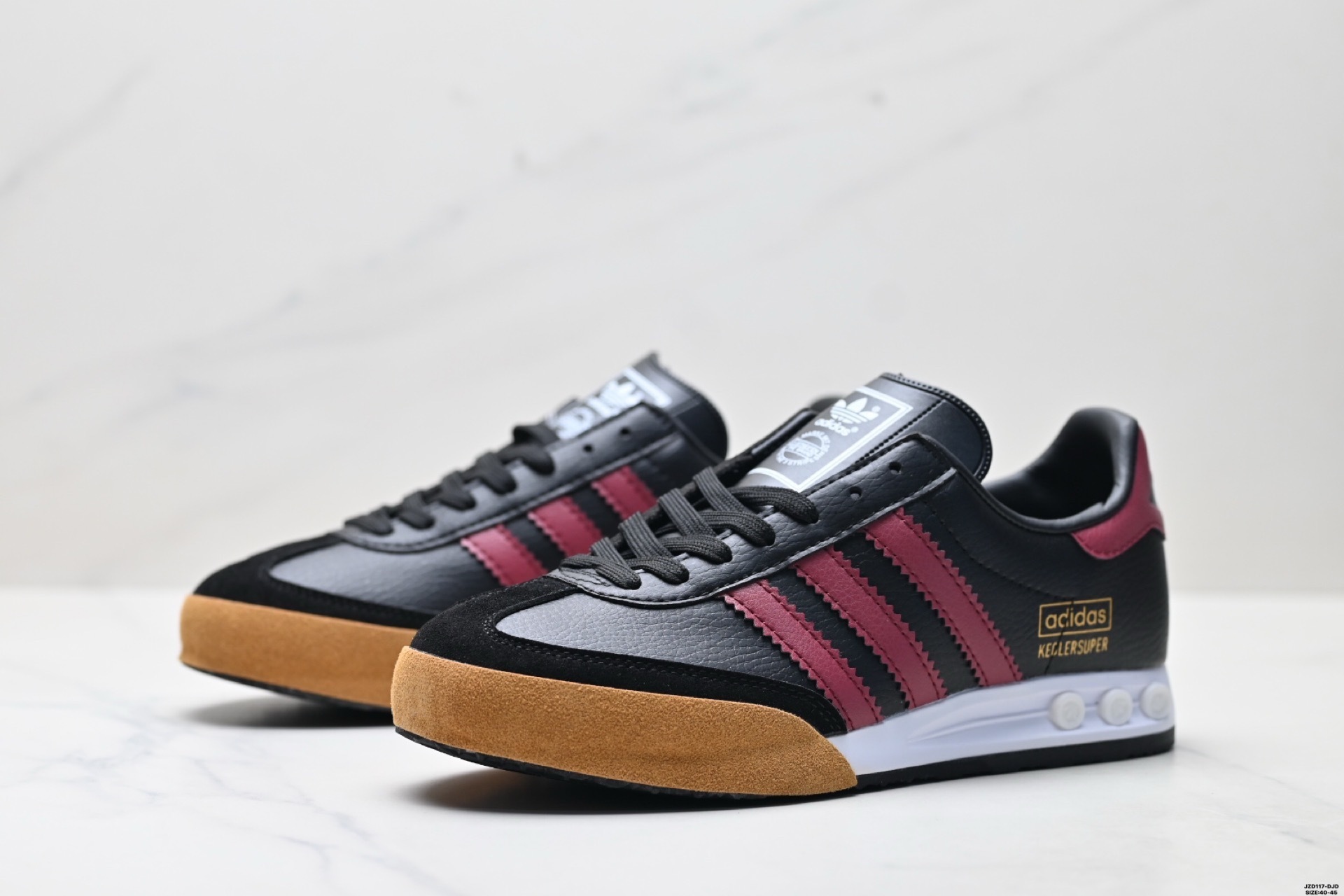 Adidas男鞋 阿迪達斯時尚休閑運動慢跑鞋