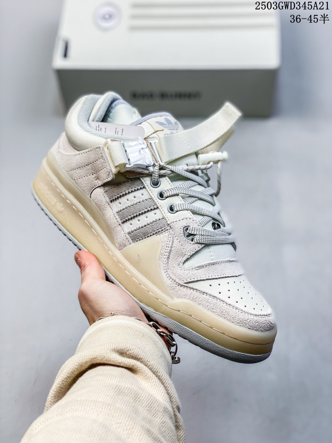 Adidas情侶鞋 阿迪達斯時尚休閑運動板鞋