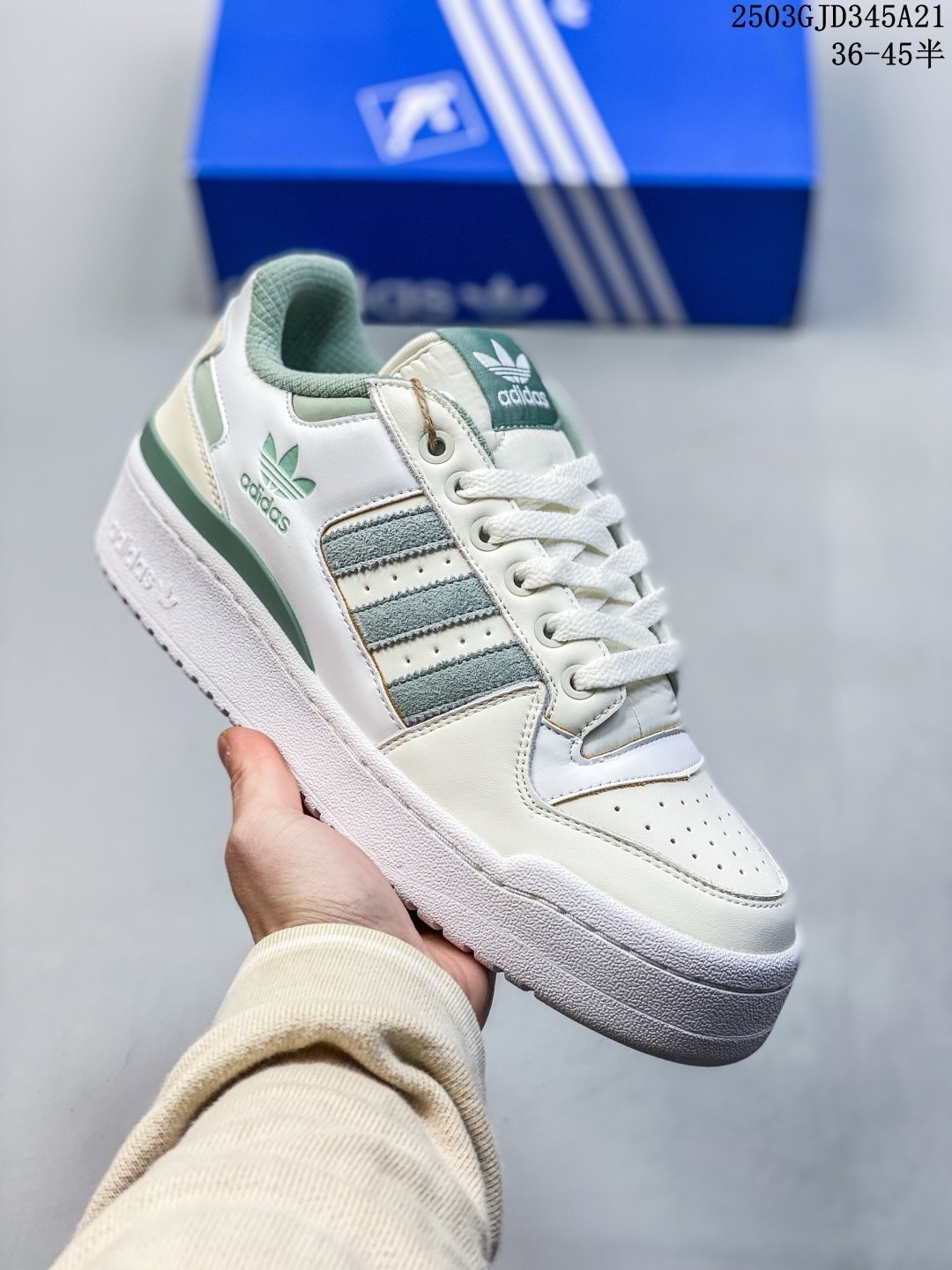 Adidas情侶鞋 阿迪達斯時尚休閑運動板鞋