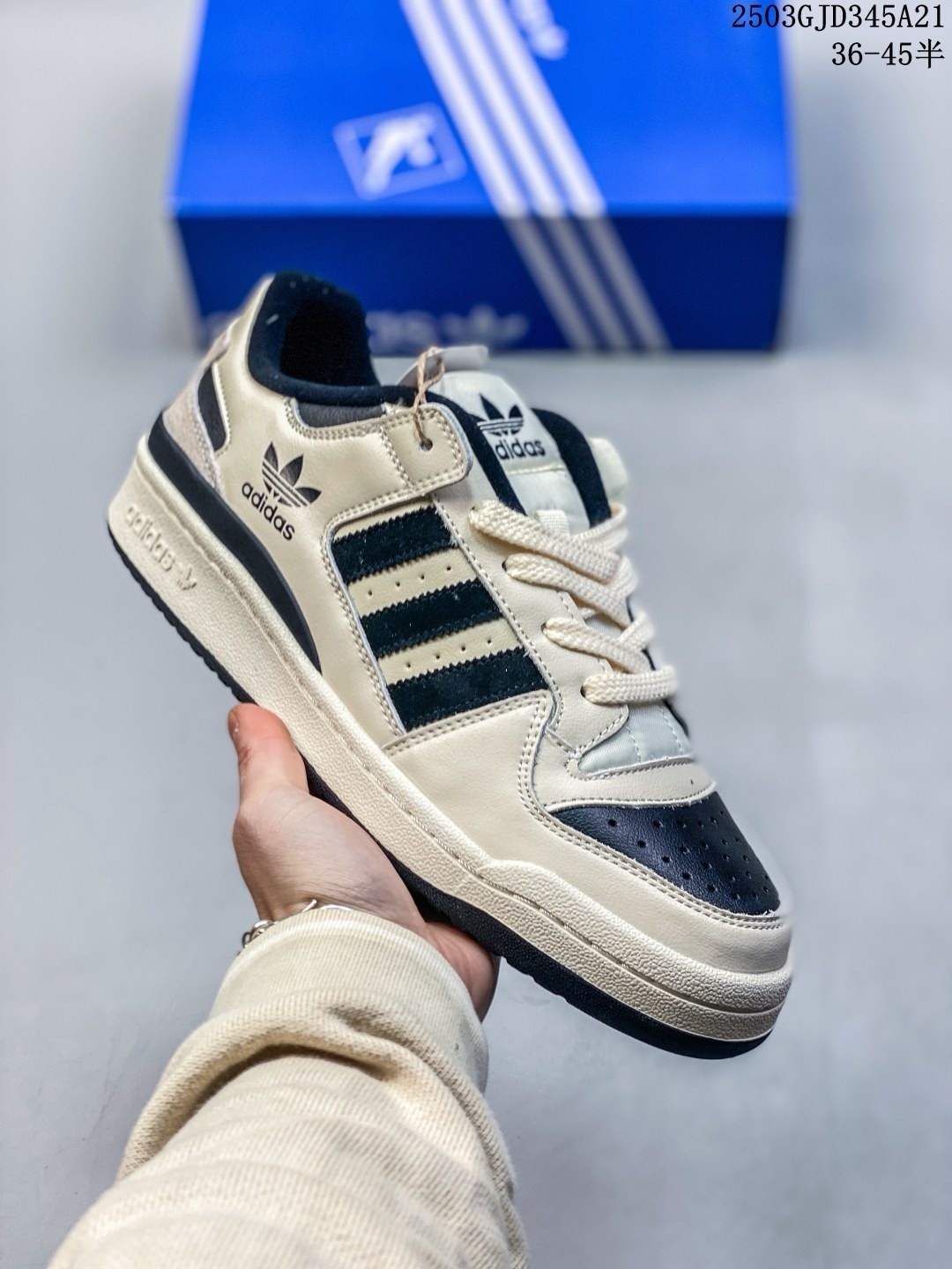 Adidas情侶鞋 阿迪達斯時尚休閑運動板鞋