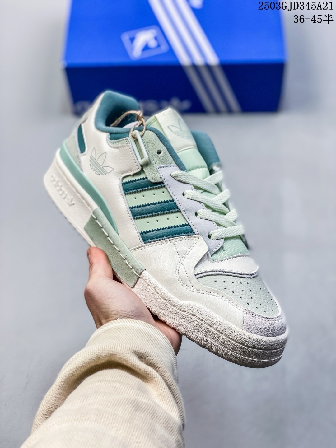 Adidas情侶鞋 阿迪達斯時尚休閑運動板鞋