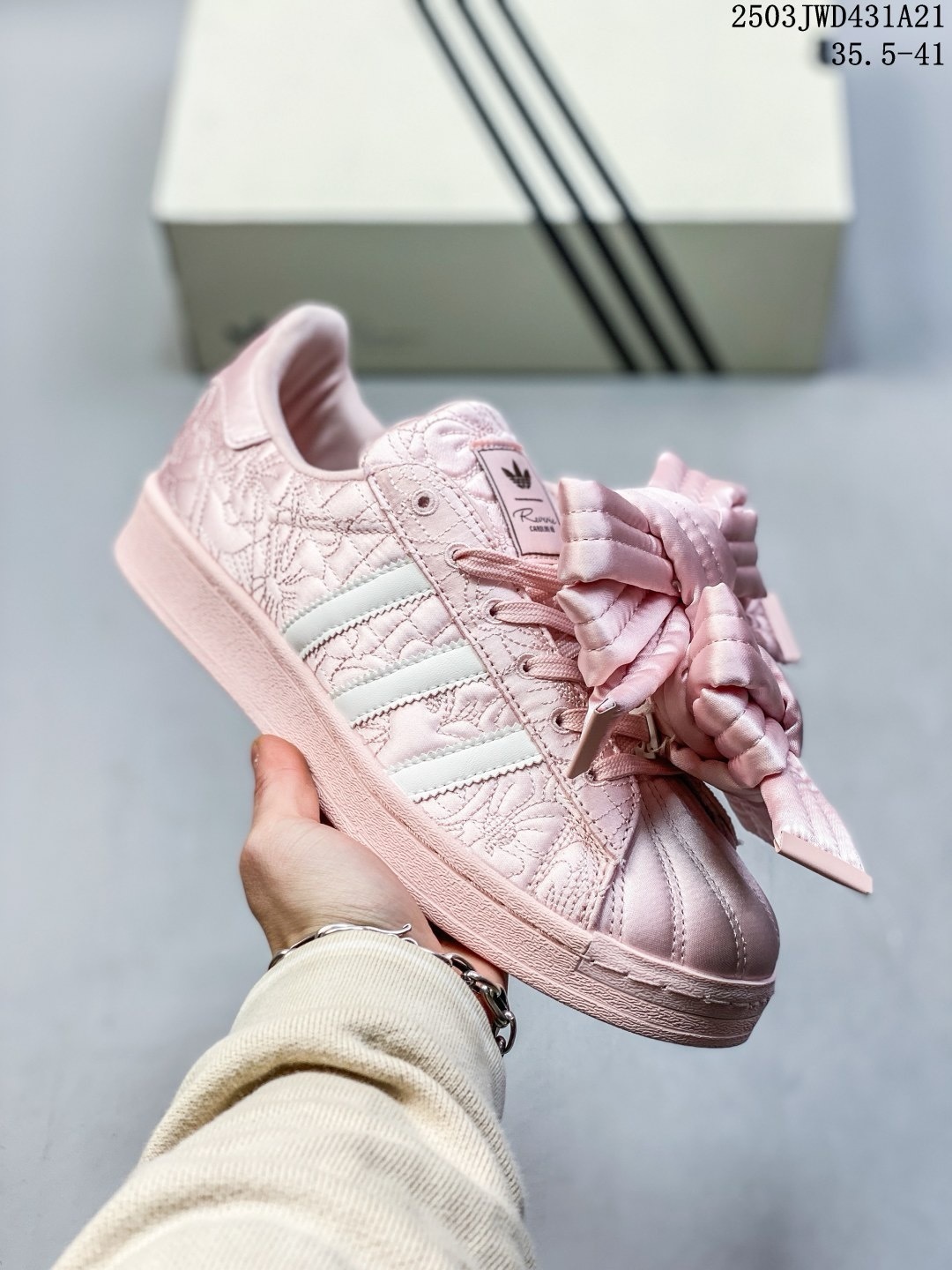 Adidas女鞋 阿迪達斯時尚休閑運動板鞋