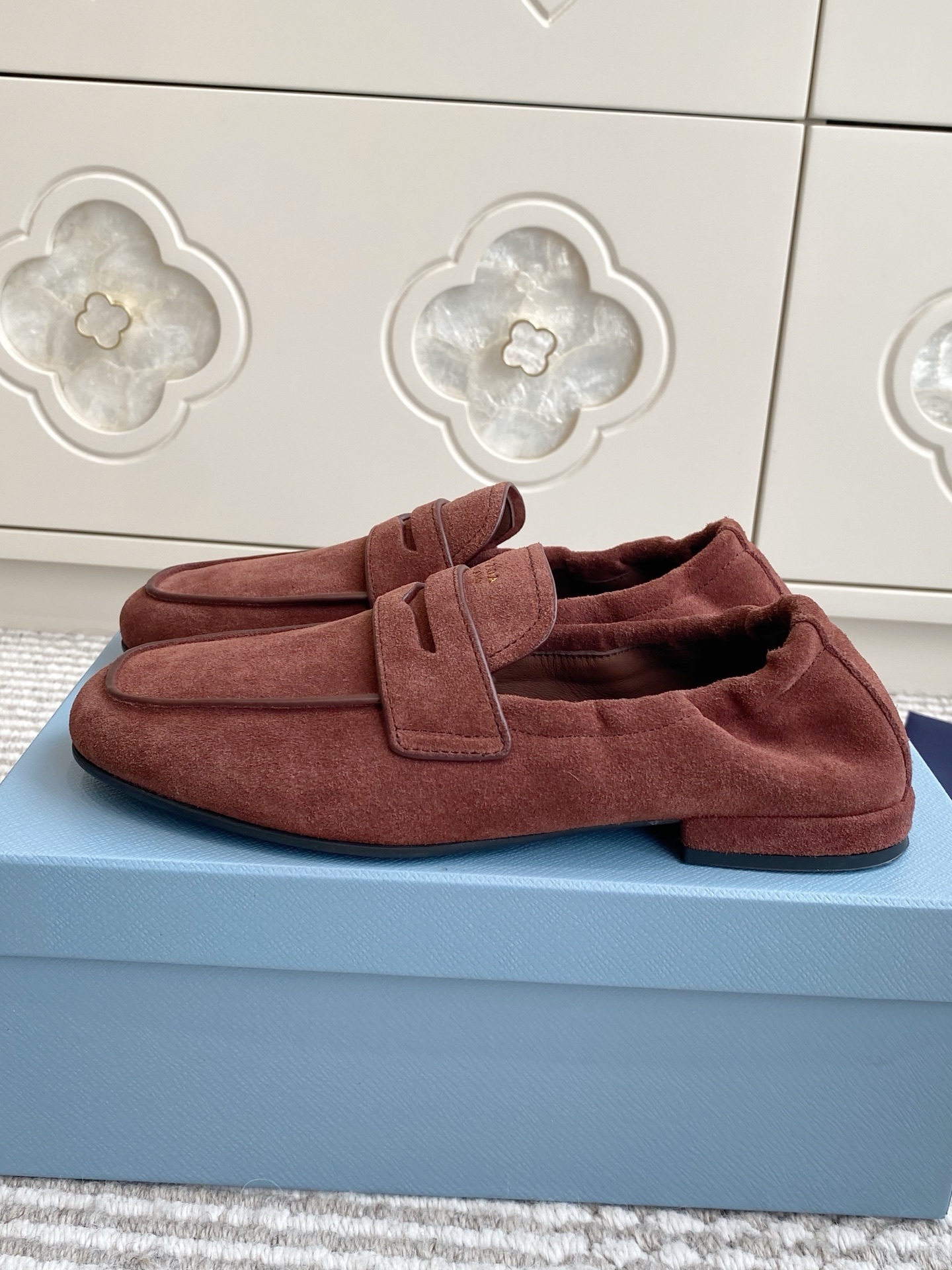 PRADA情侶鞋 2025專櫃同步 普拉達經典爆款樂福鞋